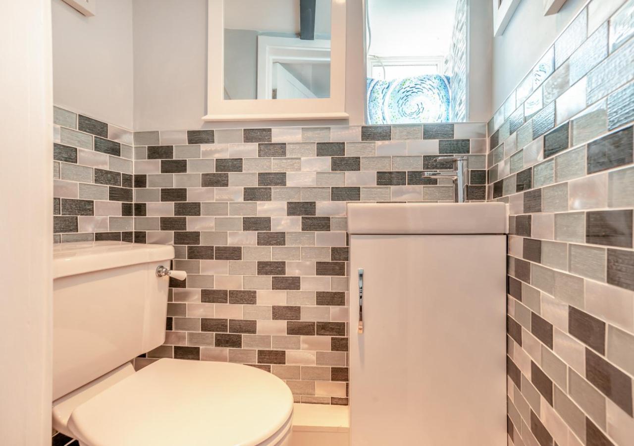 3 Bed in Porthleven oc-storm