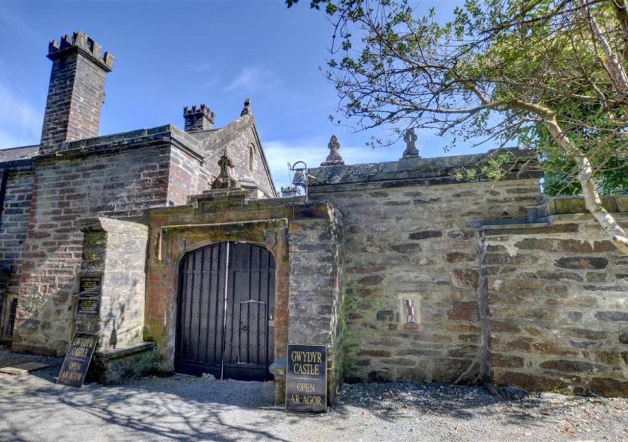 The Gatehouse