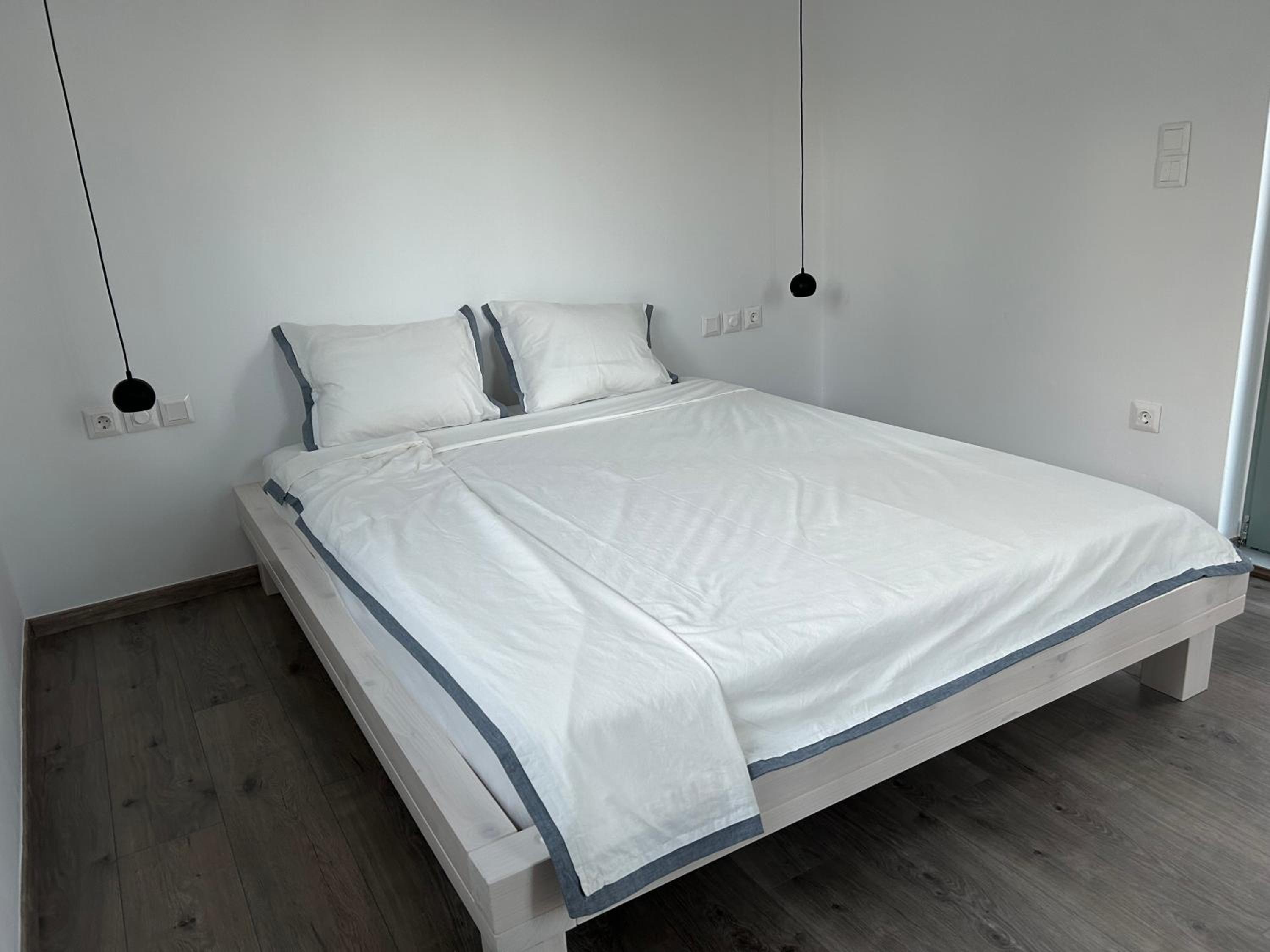 Sterna Suites