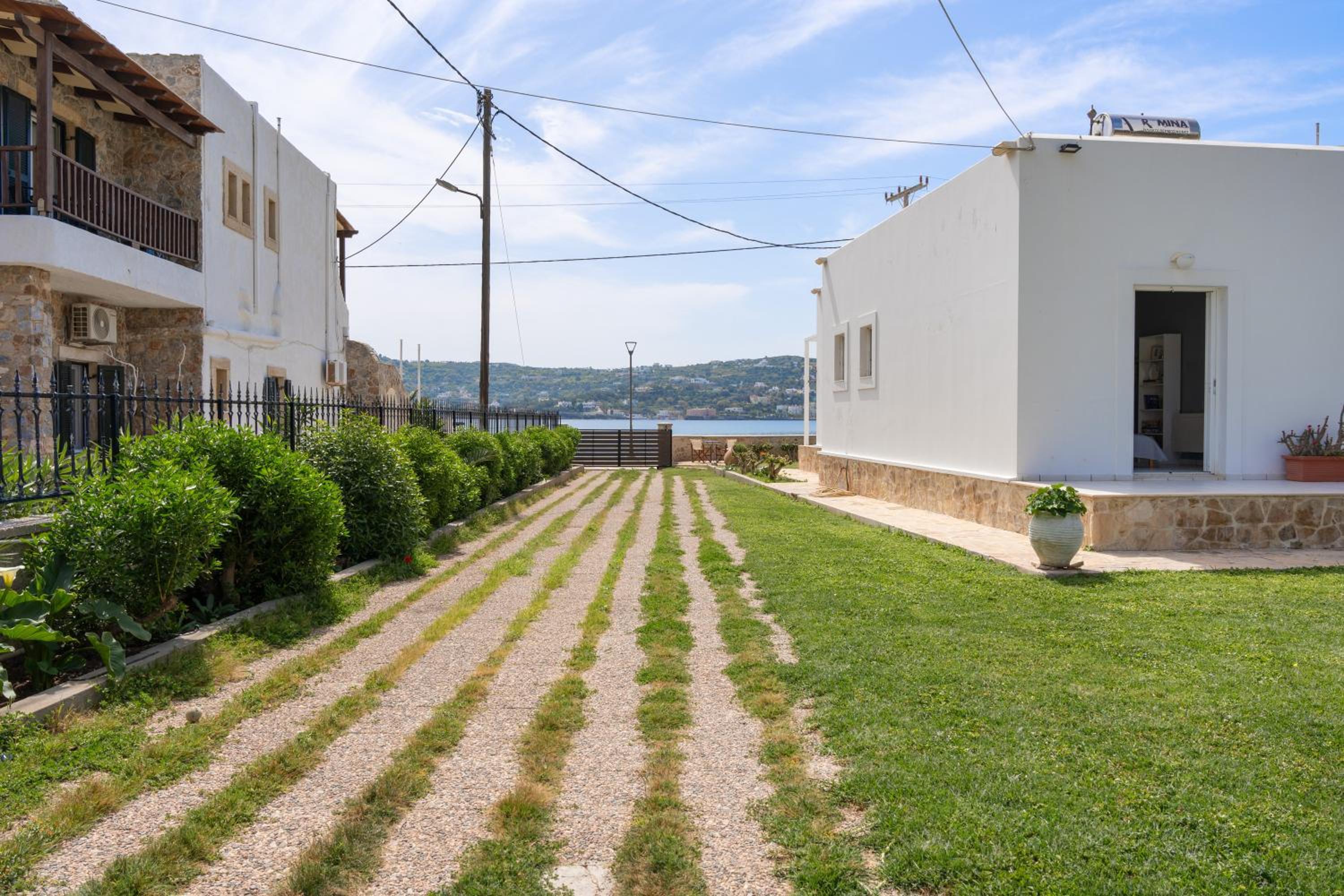 Villa peristeri