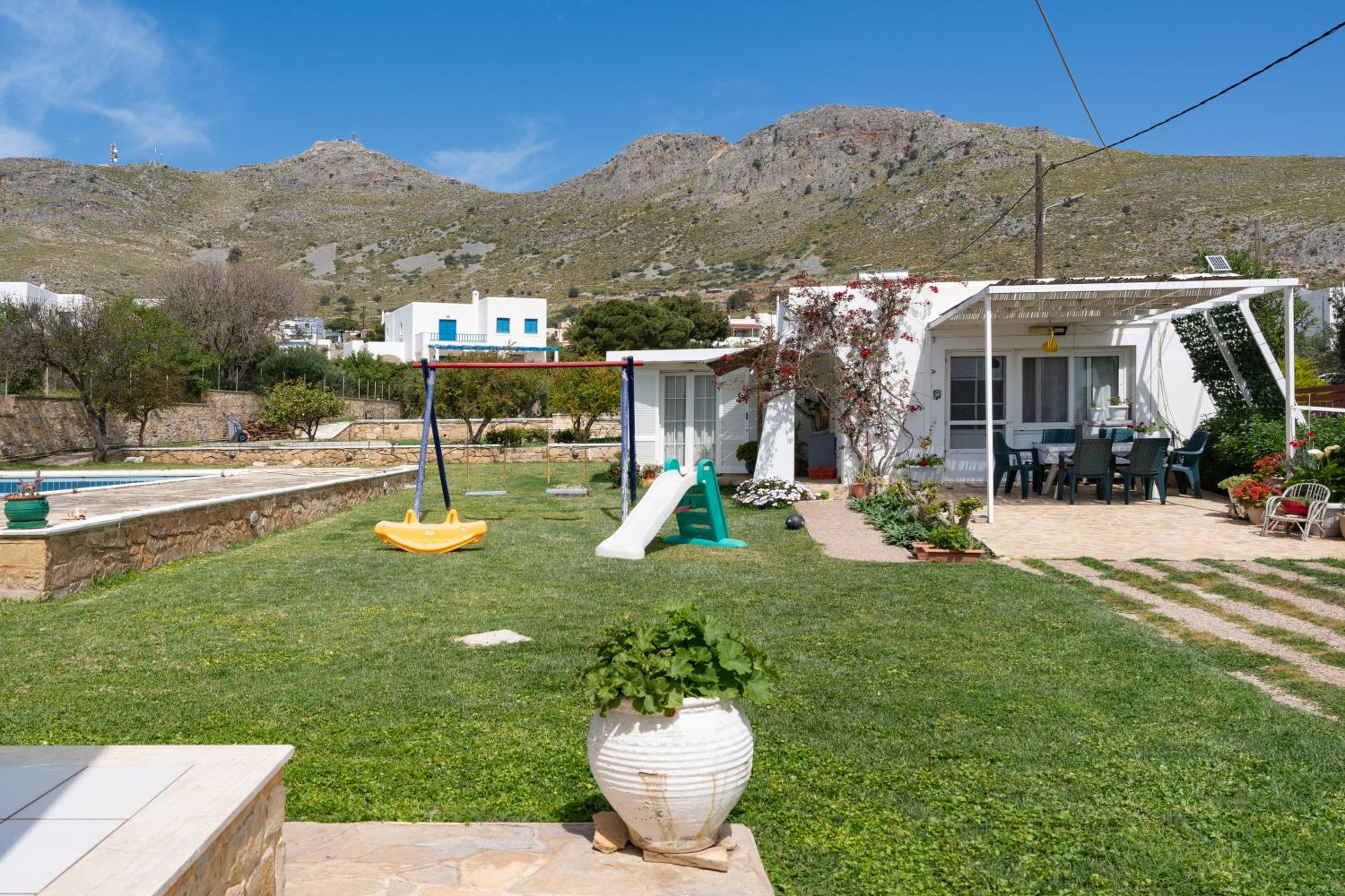 Villa peristeri