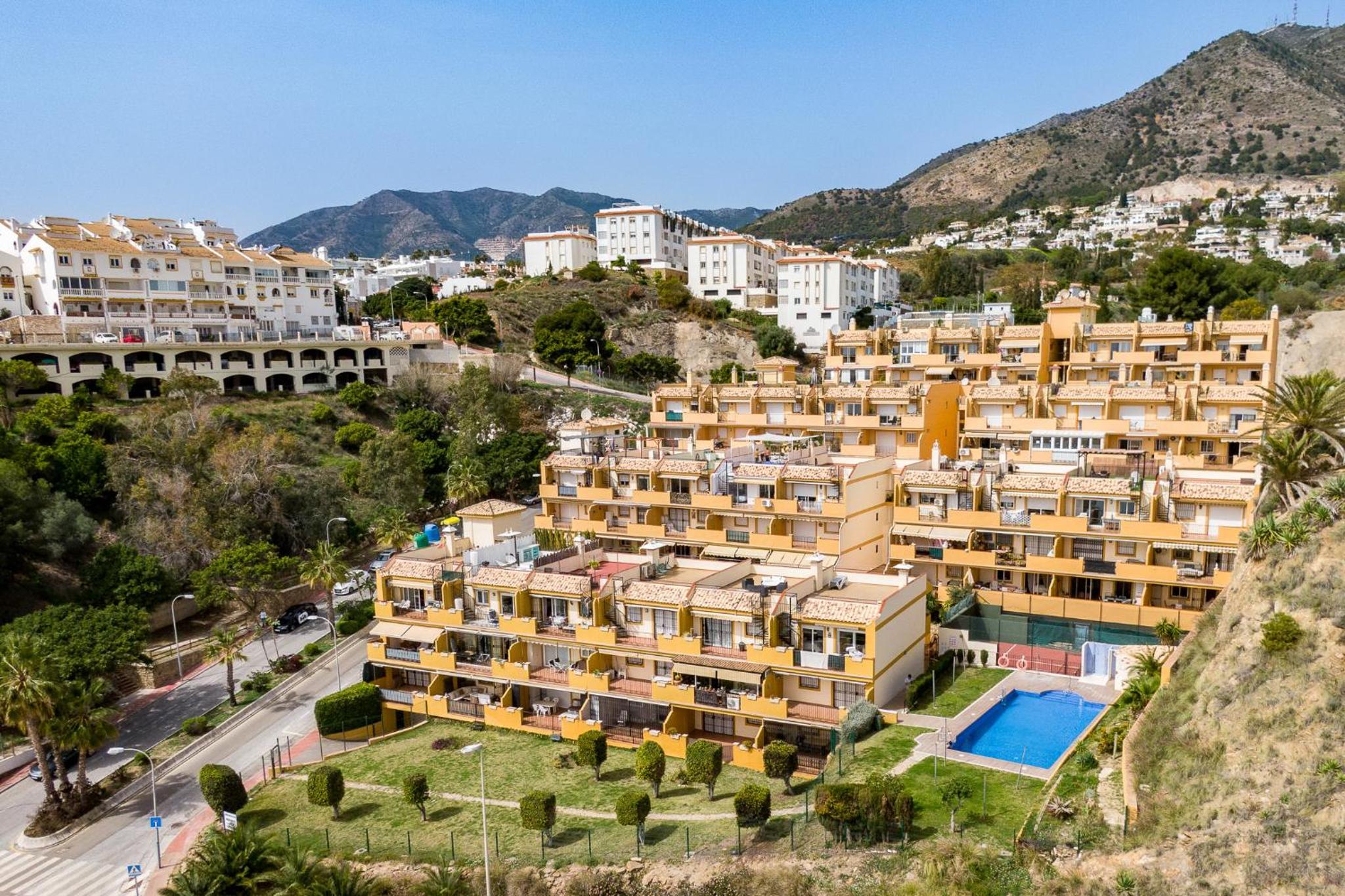 MAGNIFICO PISO DE PLAYA EN BENALMÁDENA COSTA