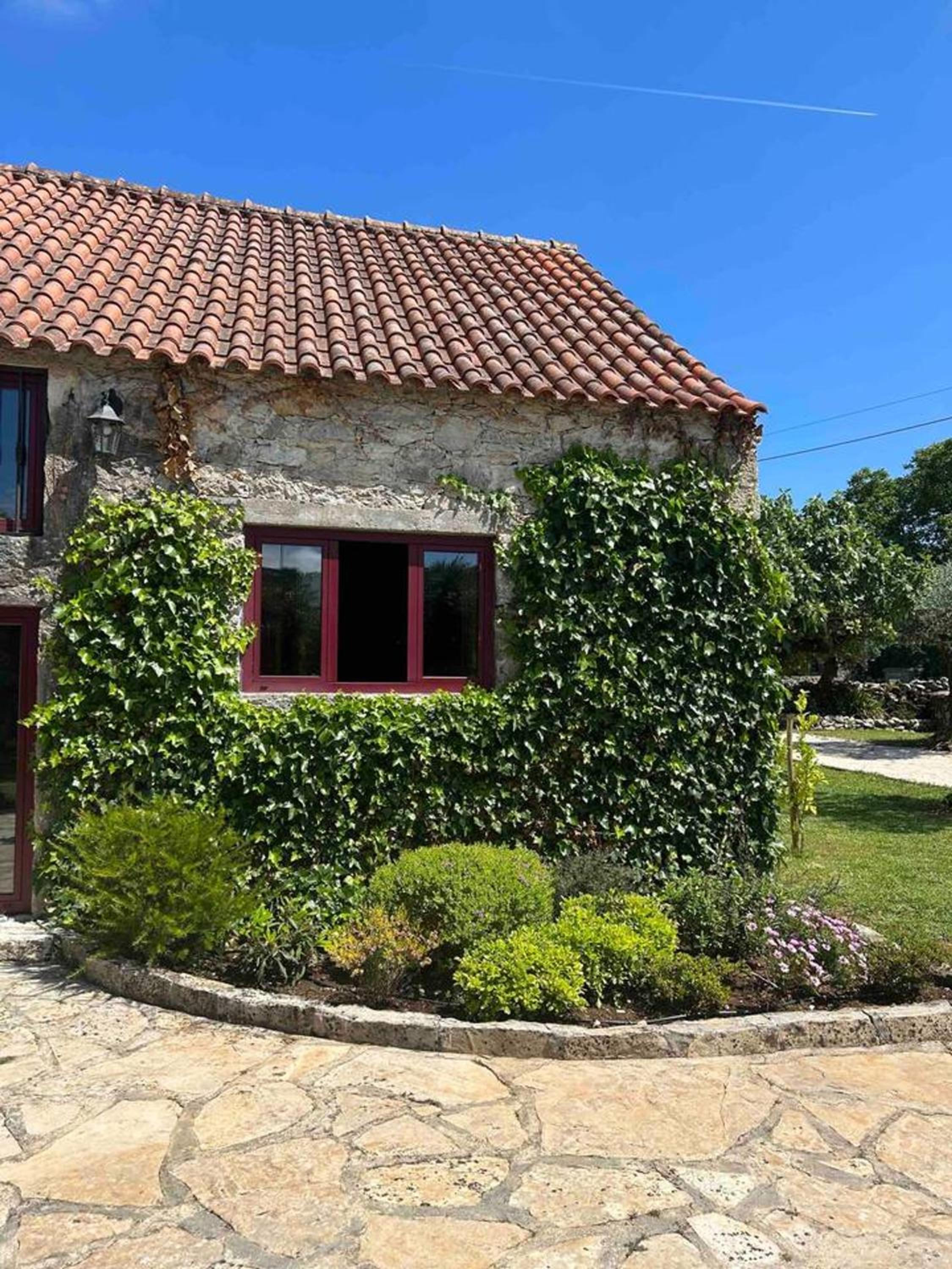 Charming House with Private Pool in Porto de Mós view 5