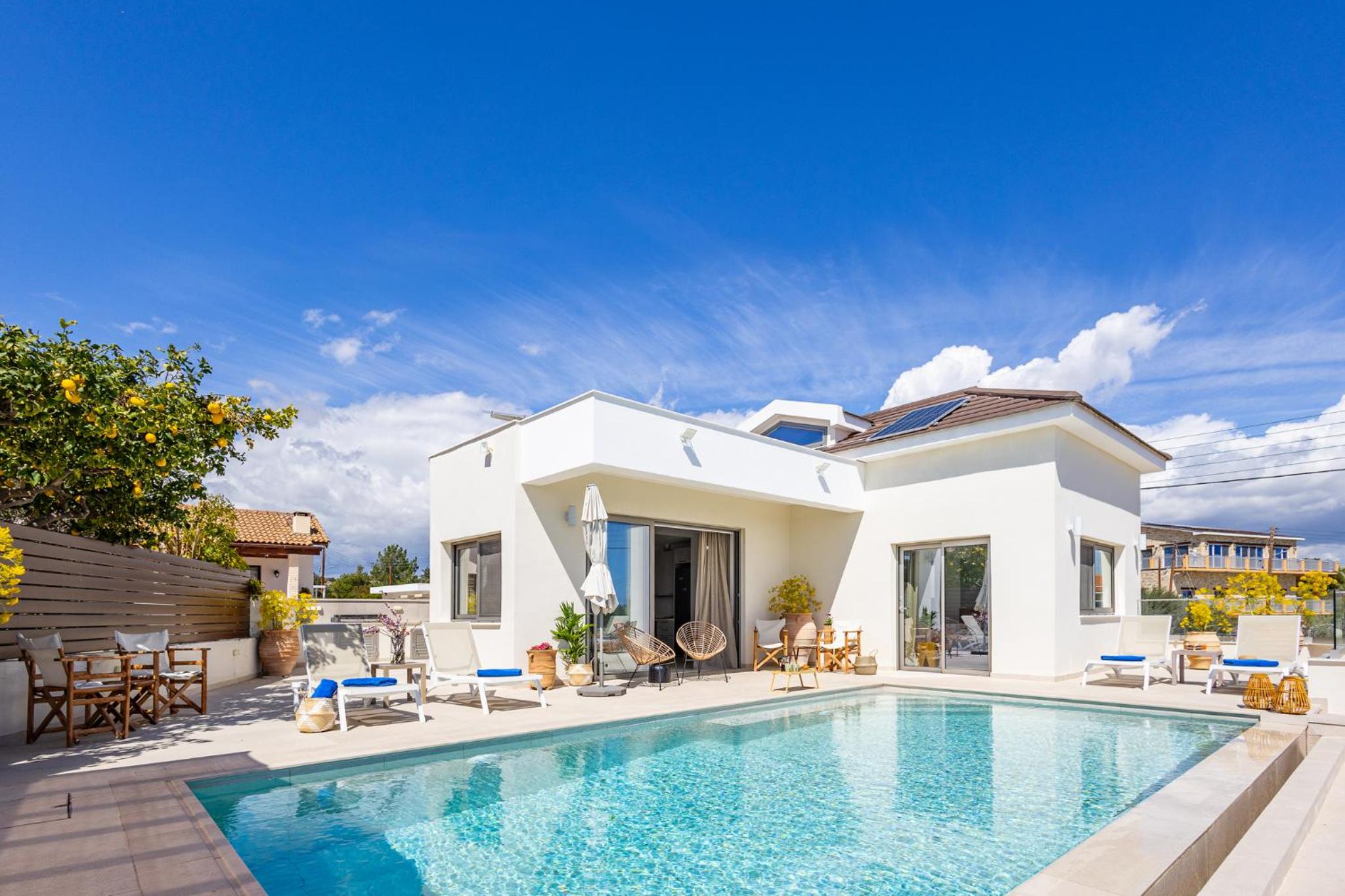 Hotel Villa Pacy - Image 1