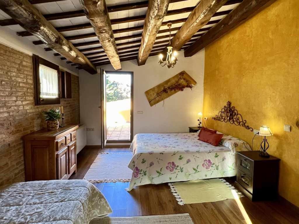 Casa Mas Molines con piscina, jacuzzi y barbacoas.