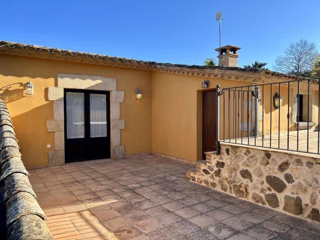 Casa Mas Molines con piscina, jacuzzi y barbacoas.