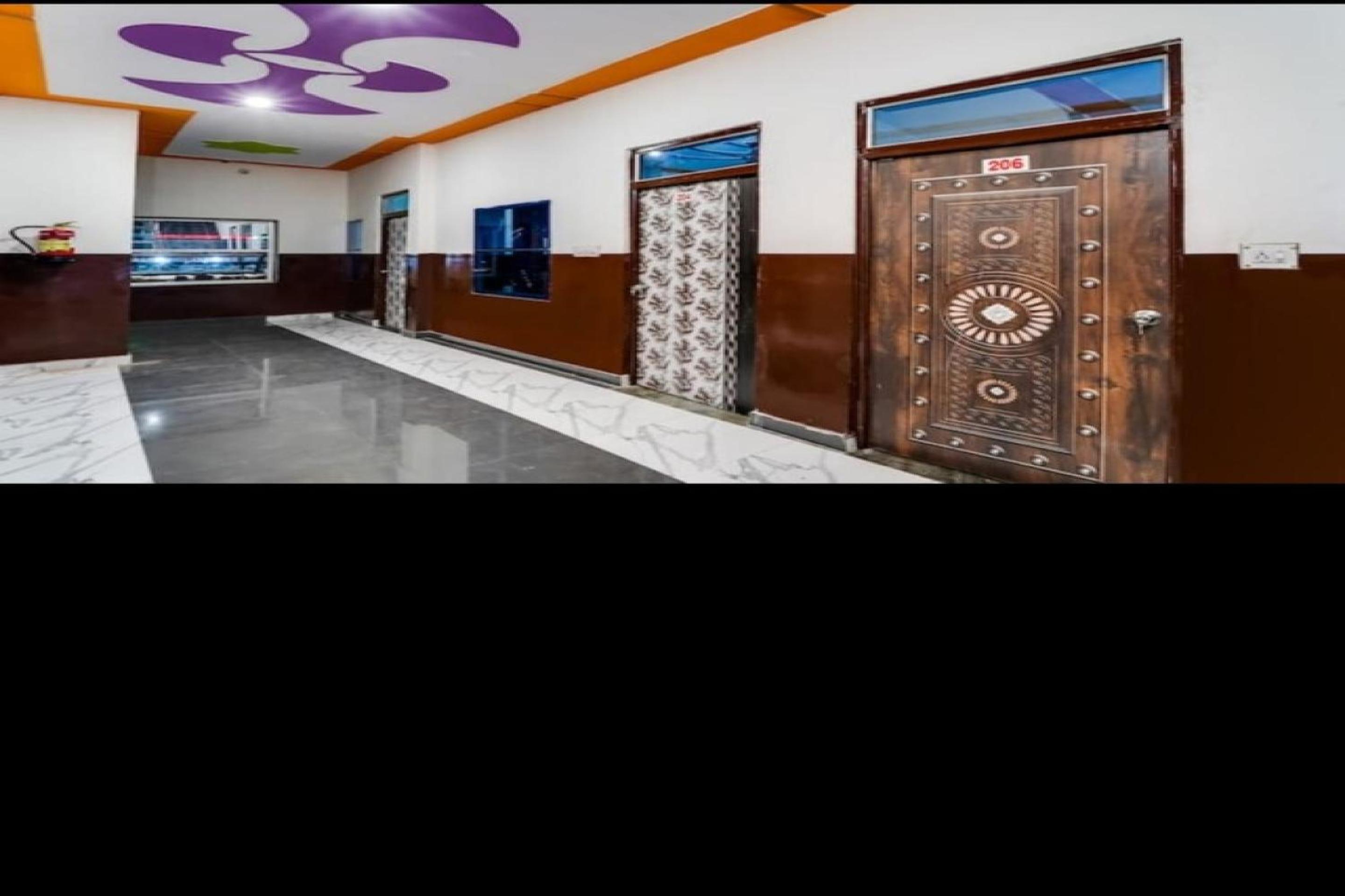 Hotel O Highway Super King