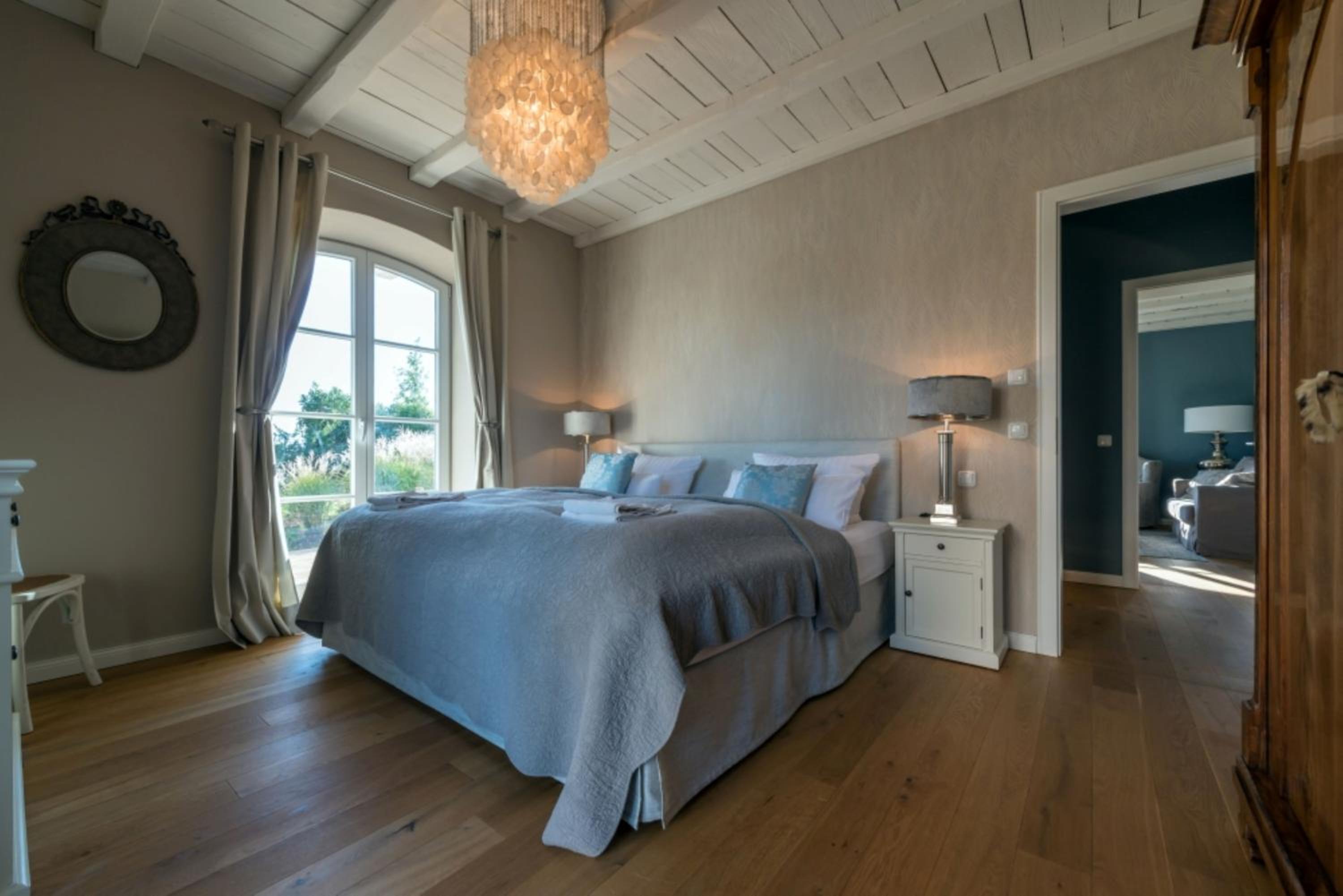Lerchenhof Reestow - Ruhige Premium Apartments & Sauna