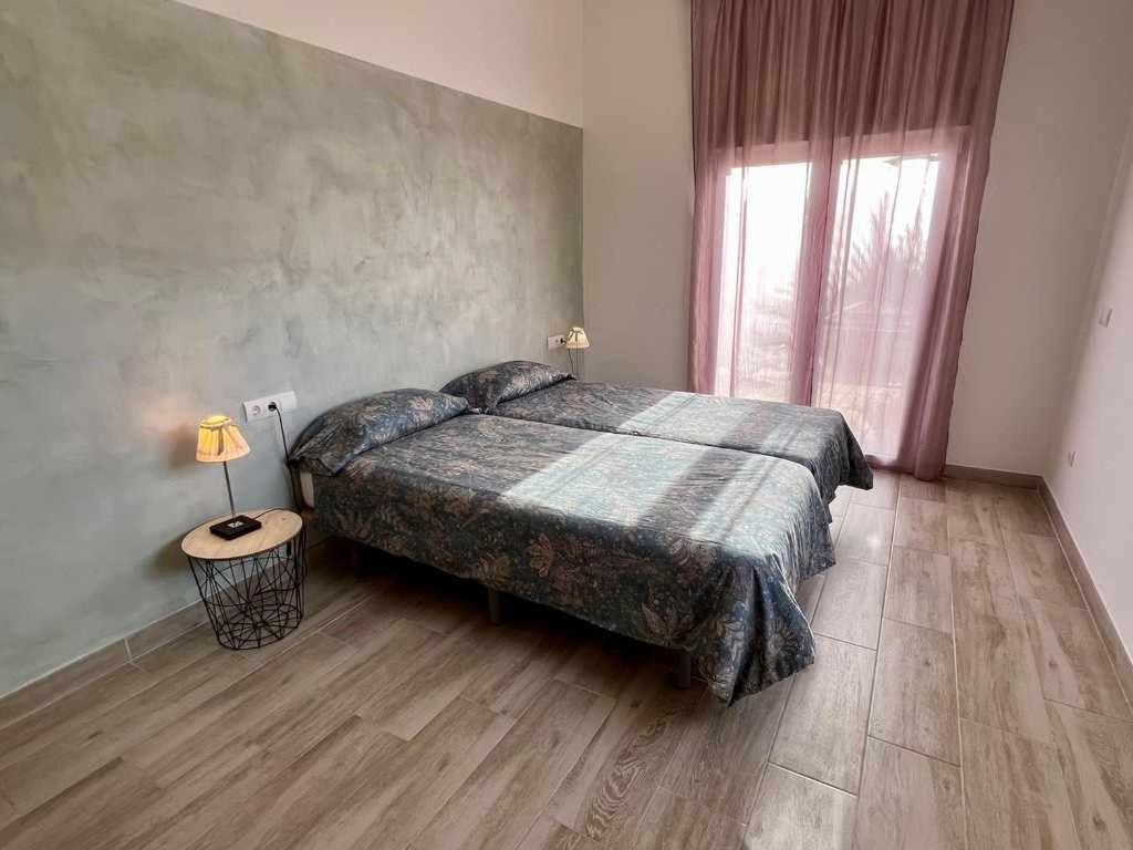 Casa Mas Ambros con piscina desbordante