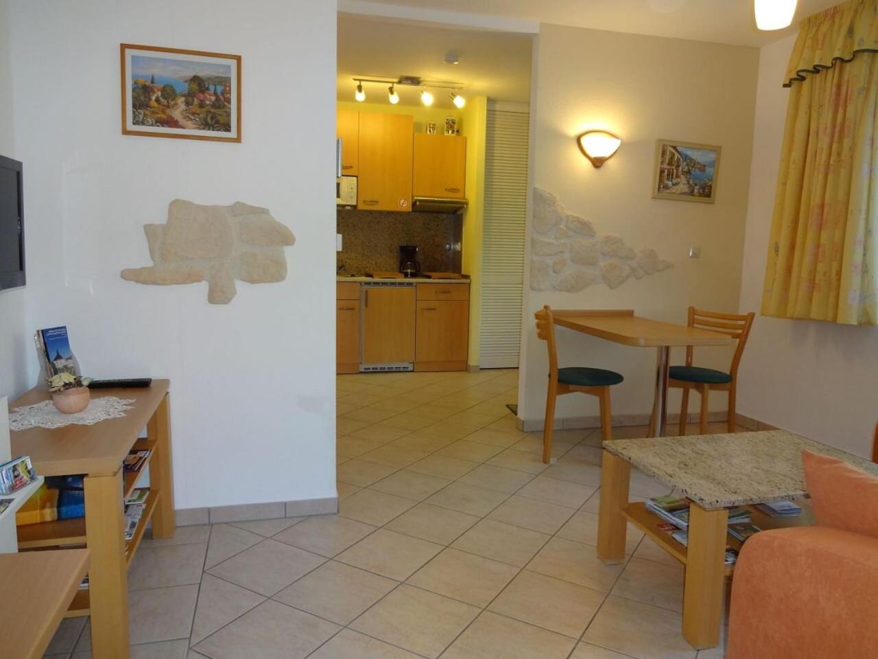 Ferienwohnung mit Terrasse, Garten