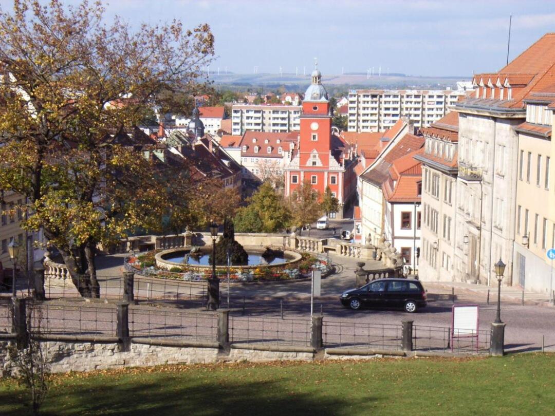 Ferienwohnung mit Terrasse, Garten