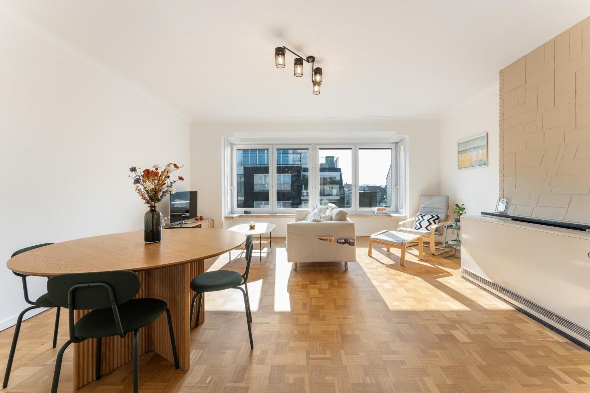 Zonnig, ruim appartement op A+ locatie!