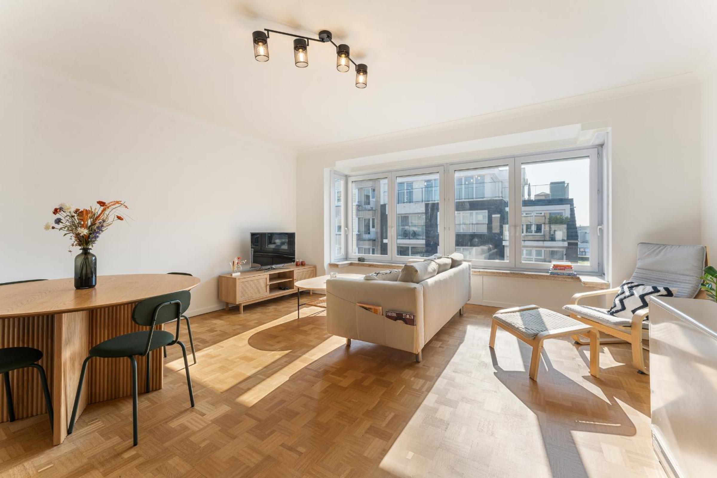 Zonnig, ruim appartement op A+ locatie!