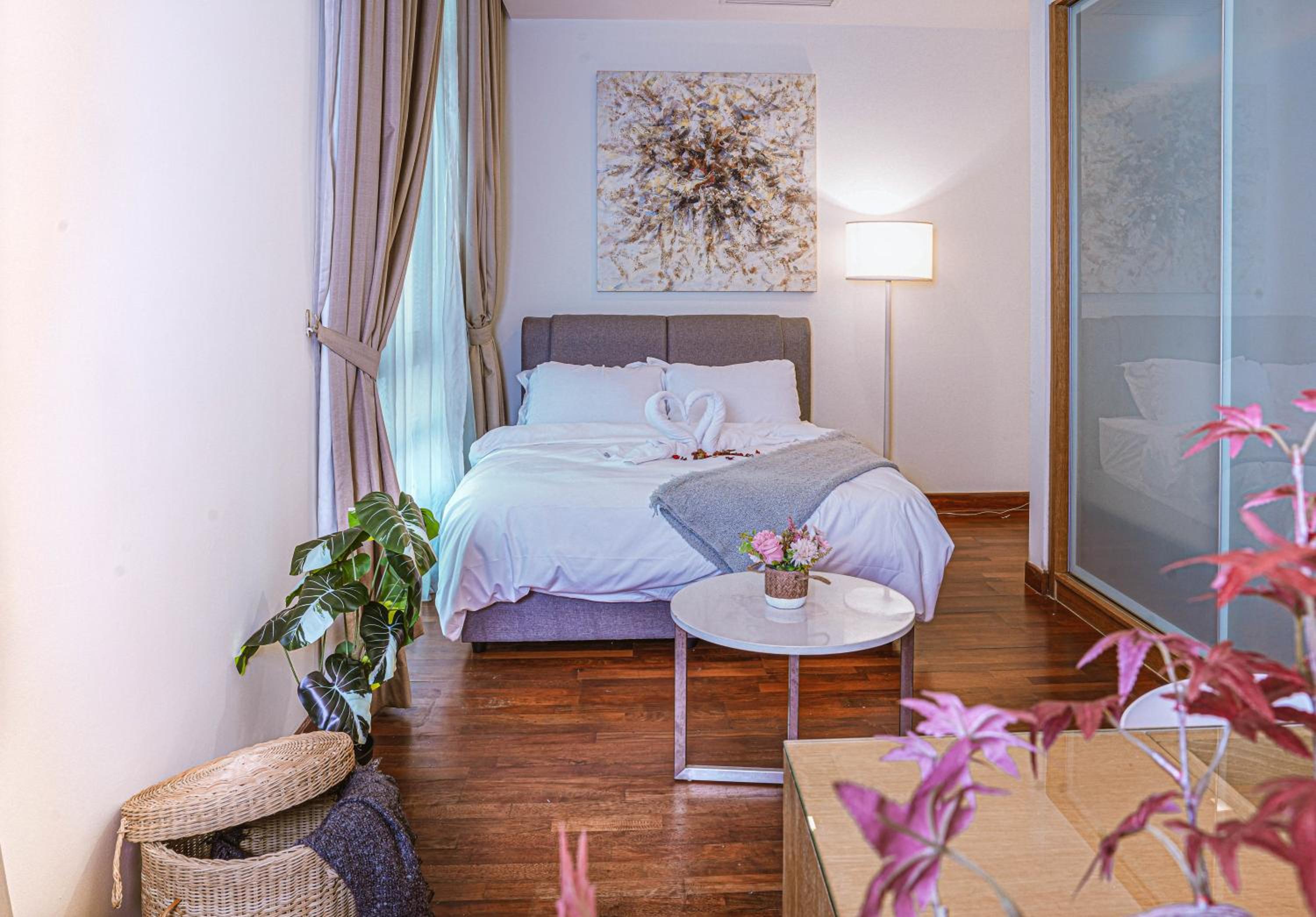 400m to KLCC Bukit Bintang Pavillion KLCC LRT walking distance Lot 163 Zenglo