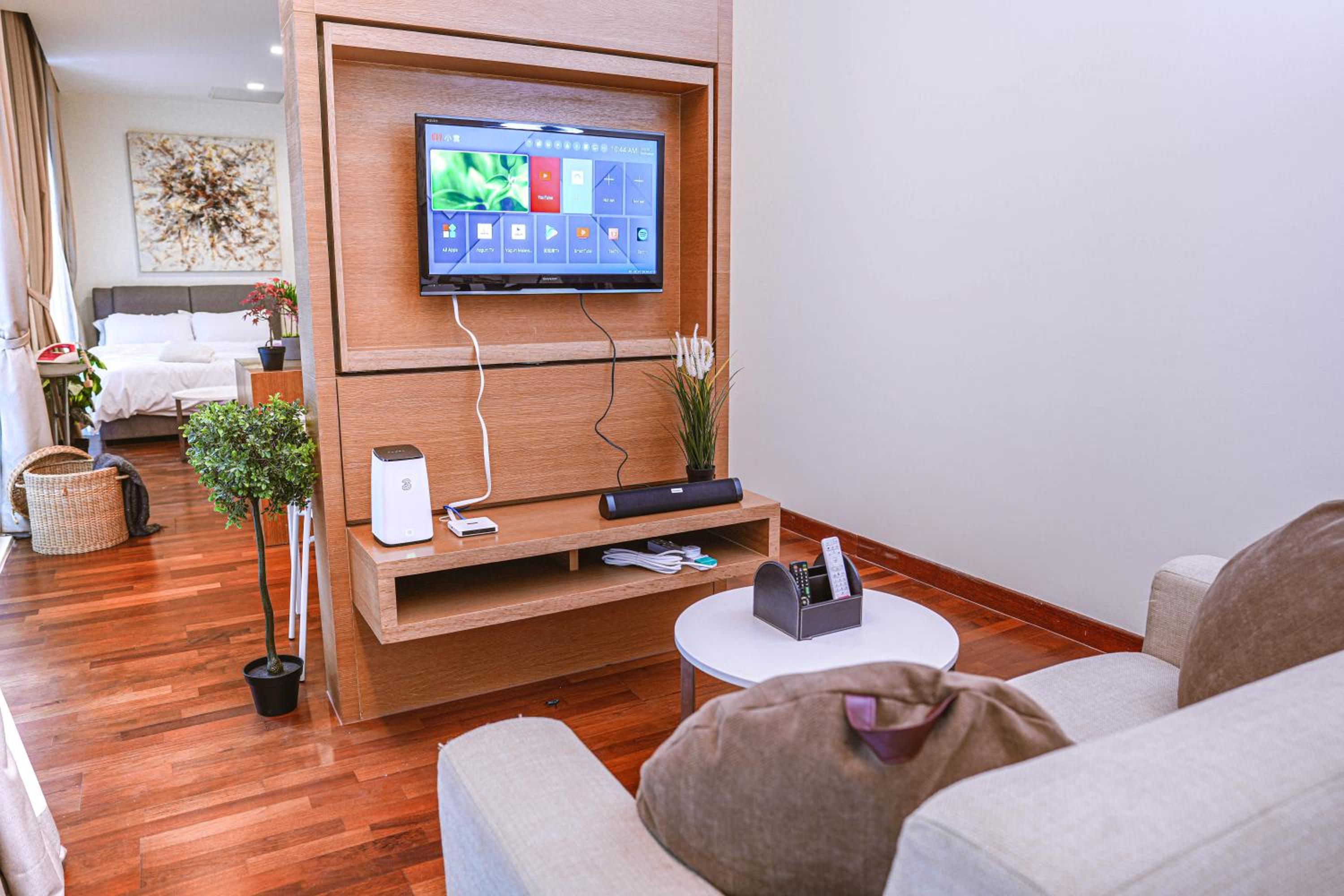400m to KLCC Bukit Bintang Pavillion KLCC LRT walking distance Lot 163 Zenglo