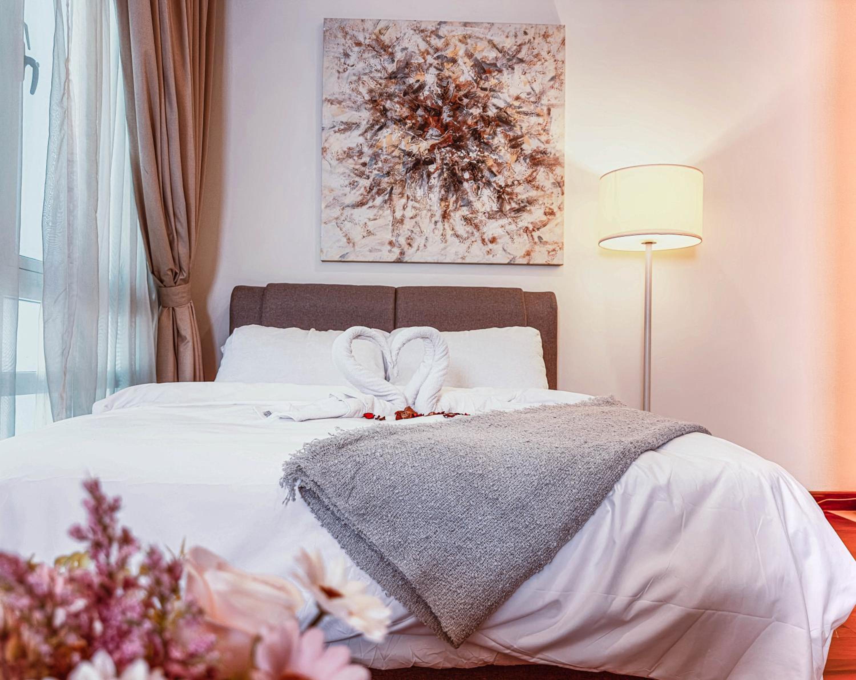 400m to KLCC Bukit Bintang Pavillion KLCC LRT walking distance Lot 163 Zenglo