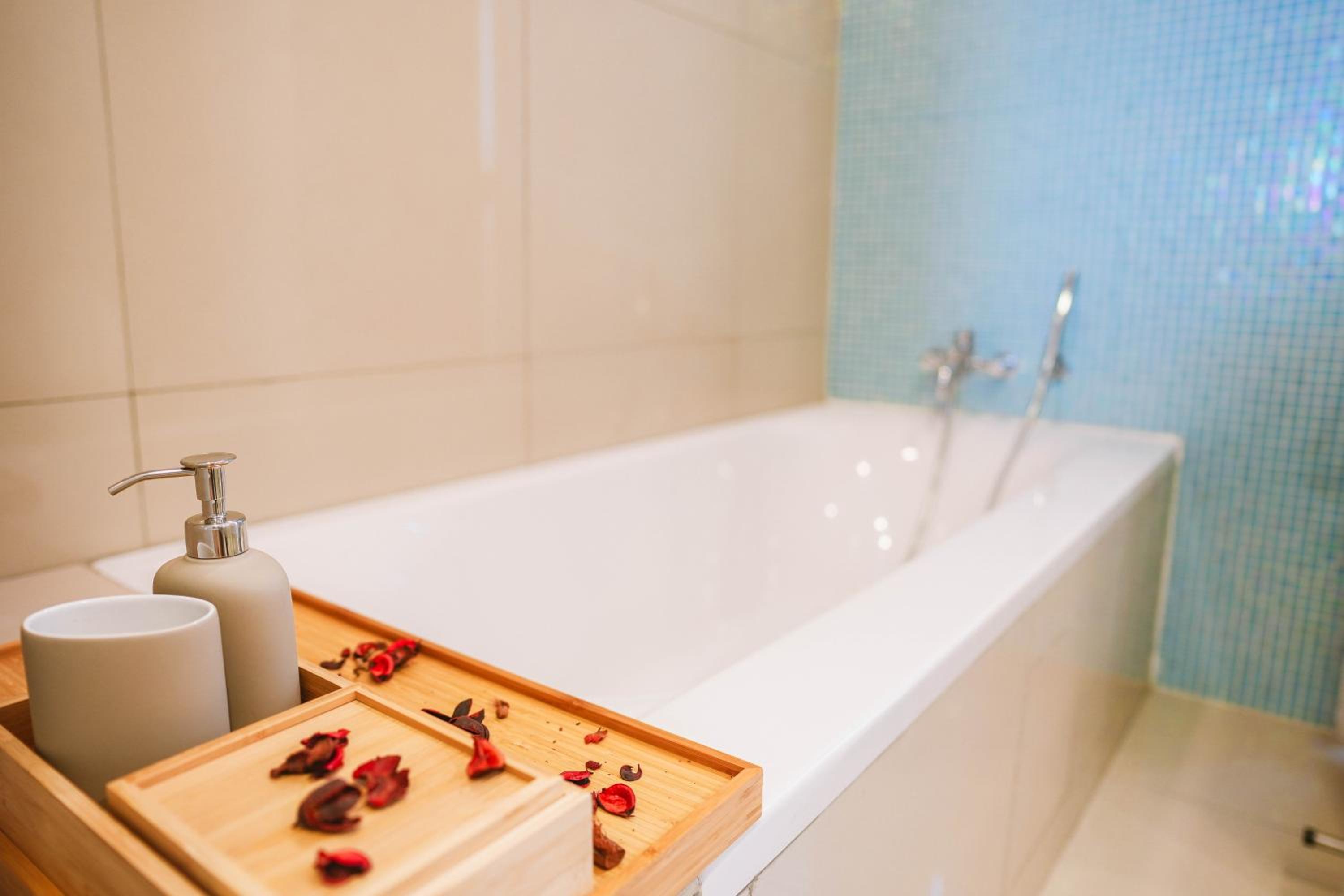 400m to KLCC Bukit Bintang Pavillion KLCC LRT walking distance Lot 163 Zenglo