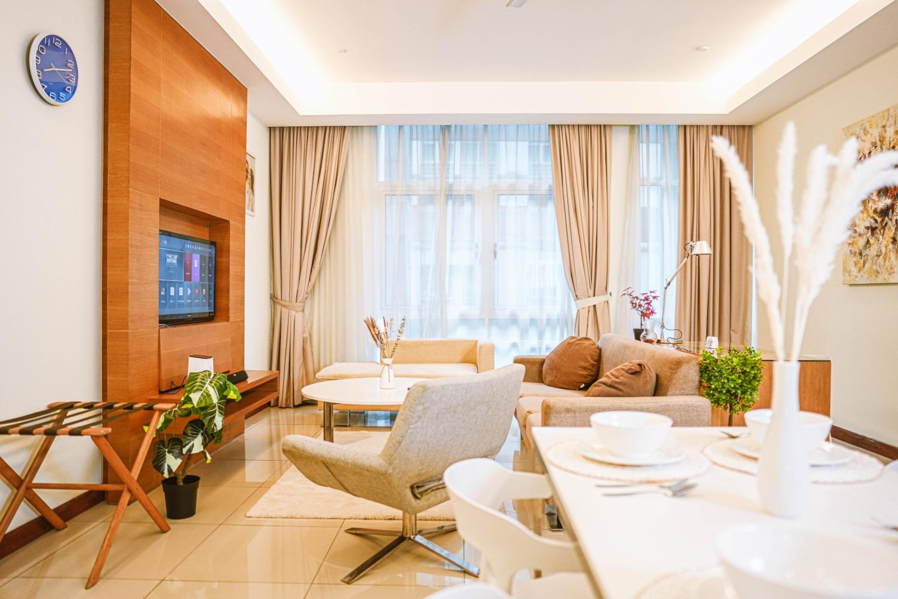 400m to KLCC Bukit Bintang Pavillion KLCC LRT walking distance Lot 163 Zenglo