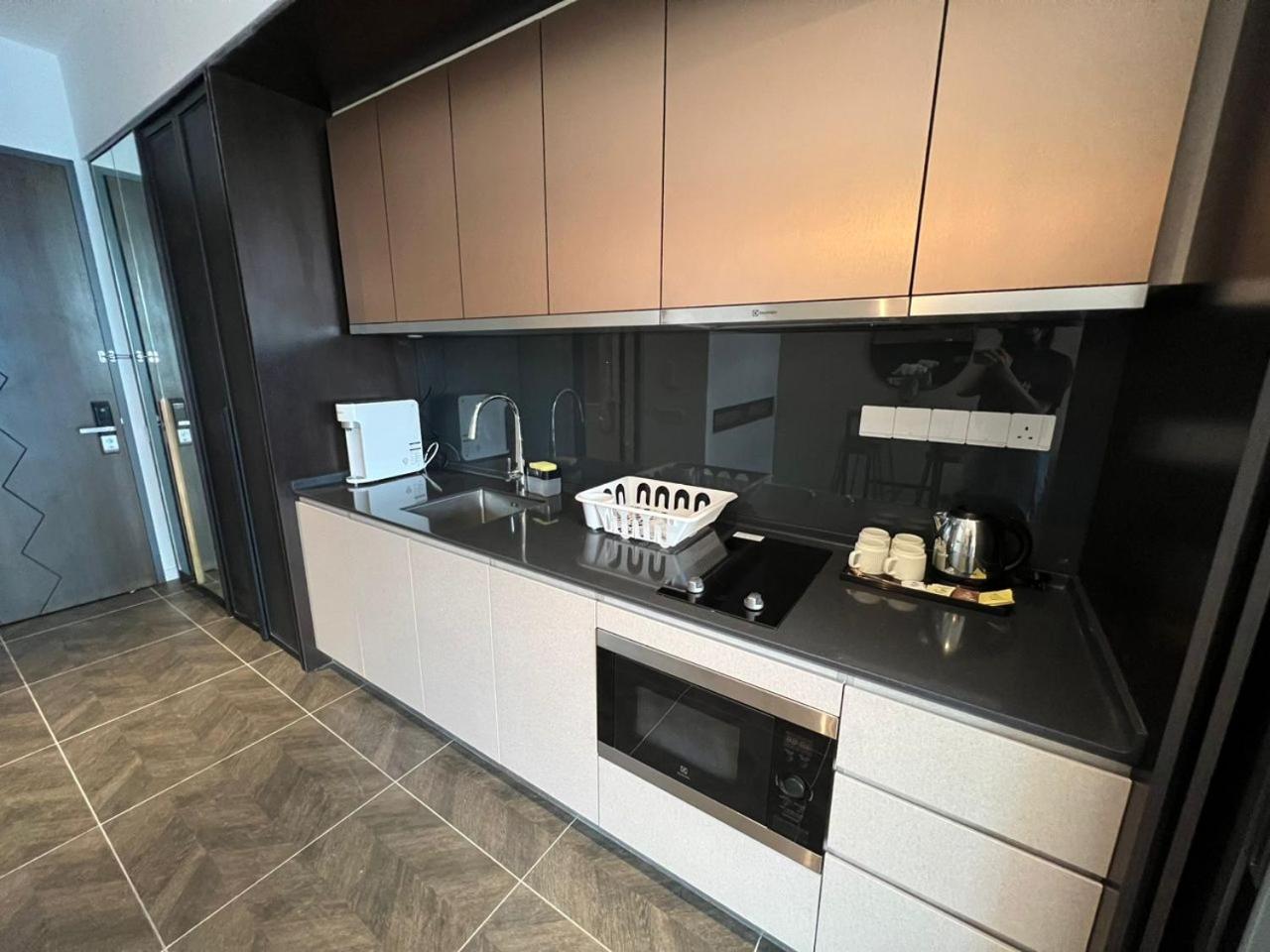 Scarletz Suites KLCC Kuala Lumpur by OKIDOKI Homes