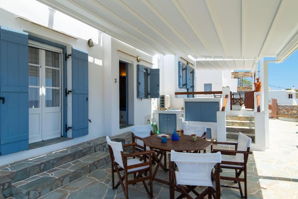 Ammos 2 - Seafront maisonette, Glyfo beach, Sifnos view 5
