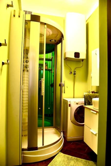 Gabona Downtown Apartment by NW view 2