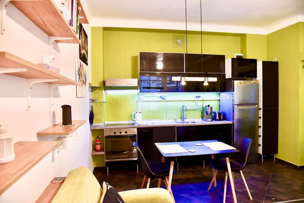 Gabona Downtown Apartment by NW view 3