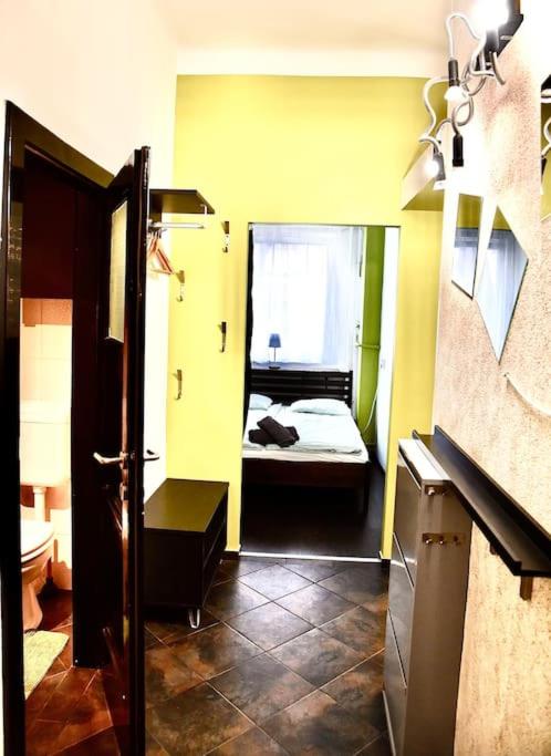 Gabona Downtown Apartment by NW view 4