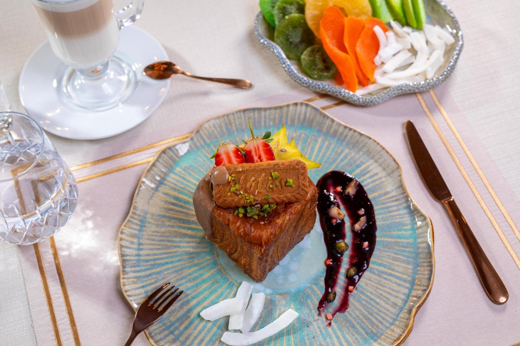 MFB Tarabya Hotel - Image 42