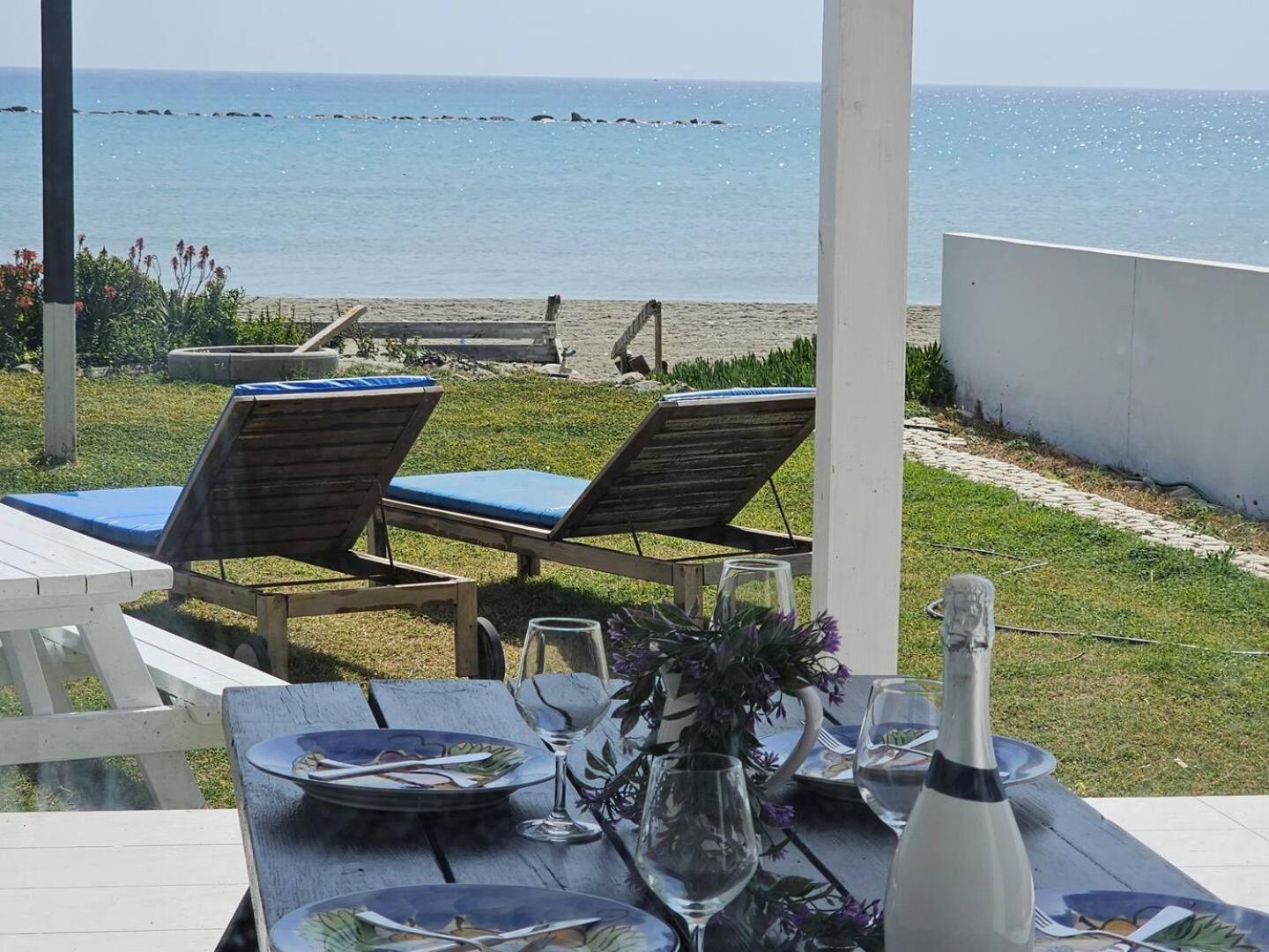 Ammos Beachfront Villa Paradise
