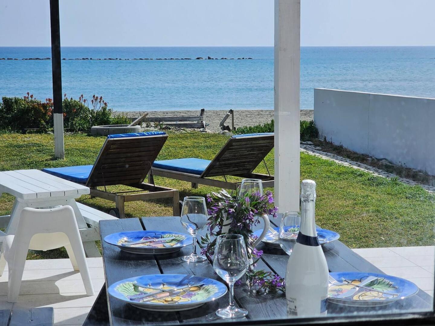 Ammos Beachfront Villa Paradise