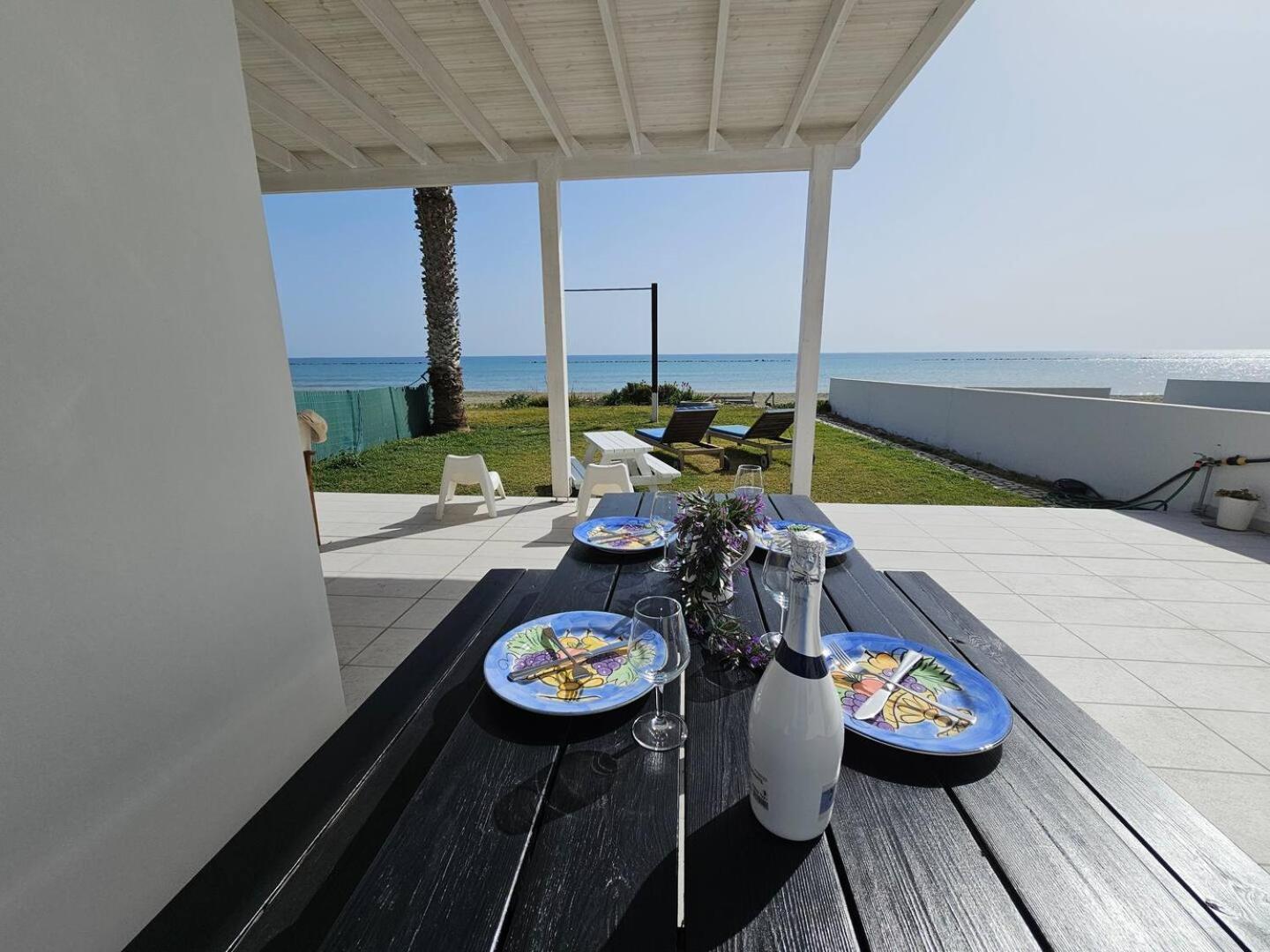 Ammos Beachfront Villa Paradise