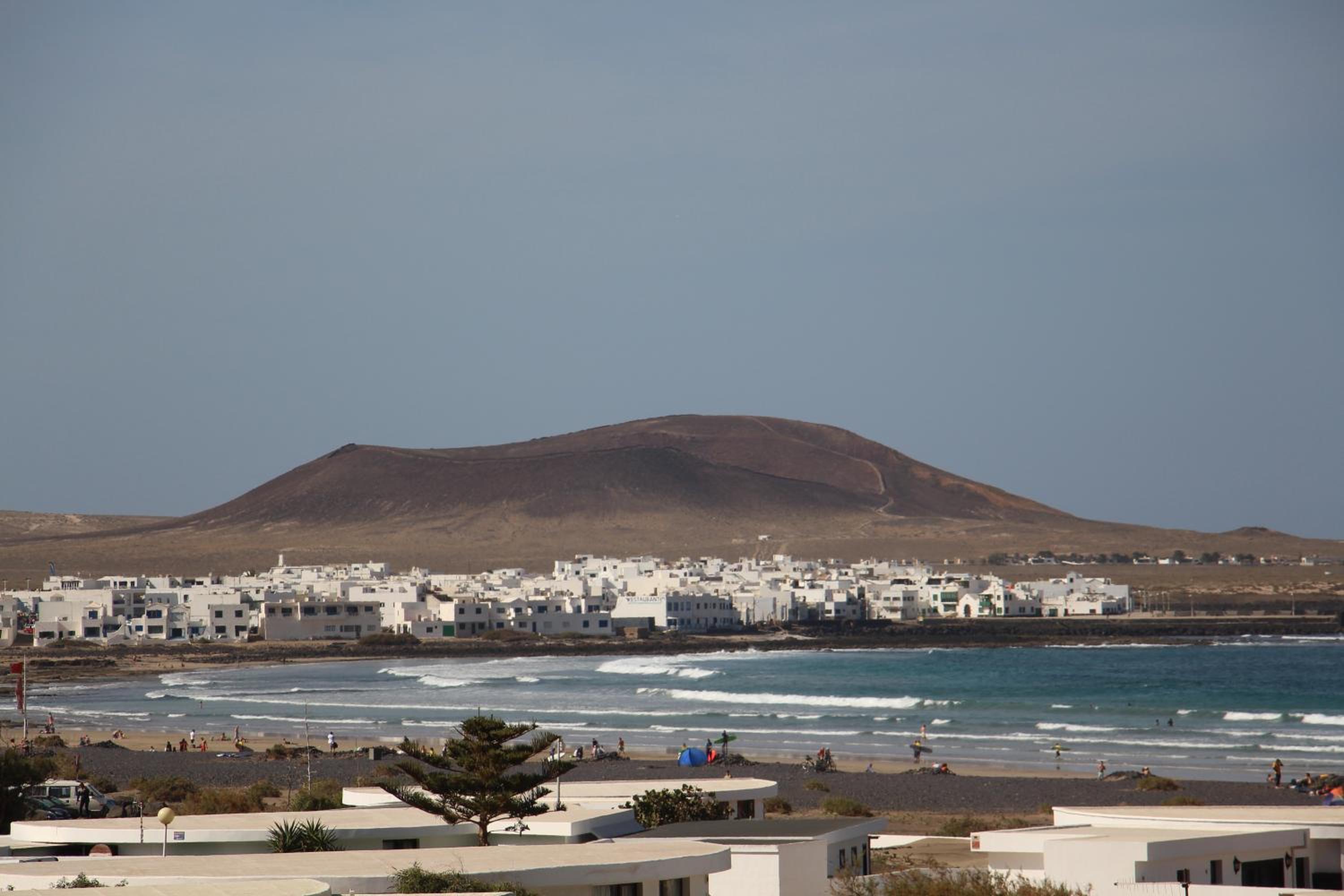Luxury beach Villa Daida with hot whirlpool Famara