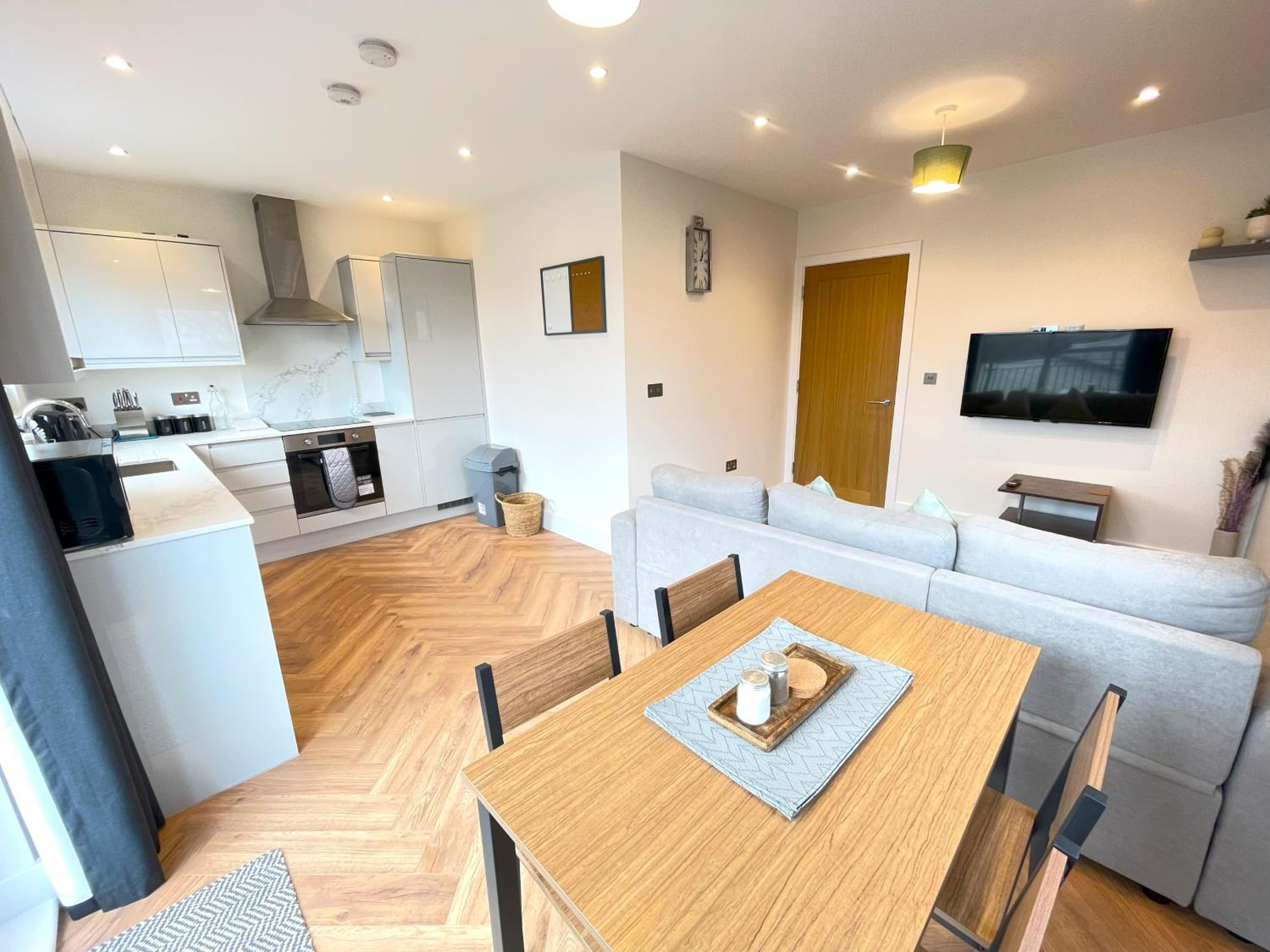 Refined Living, Wi-Fi, Balcony and Parking view 3