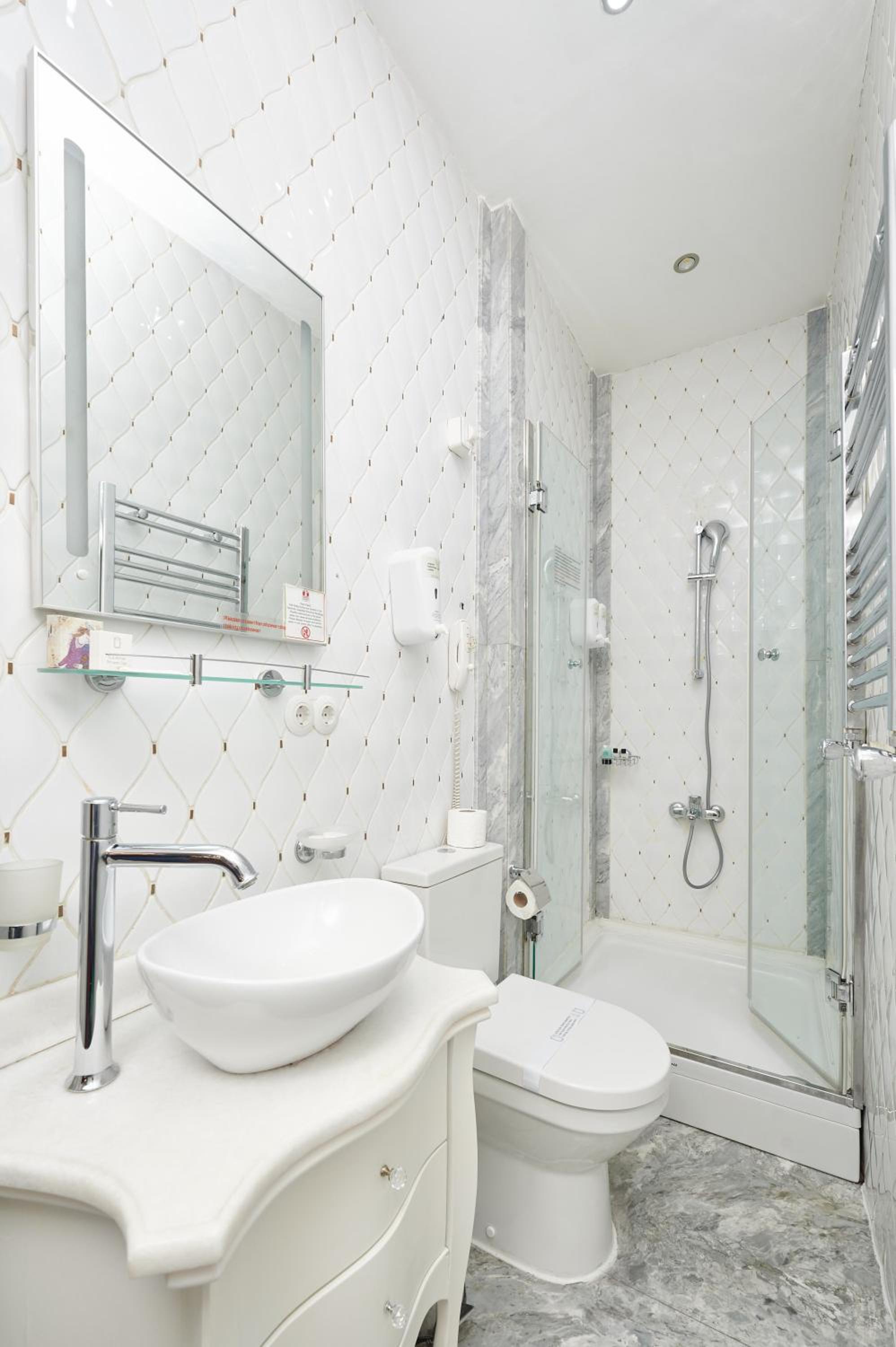 Faik Pasha Otelleri Özel Kategori Beyoğlu İstanbul - Image 234