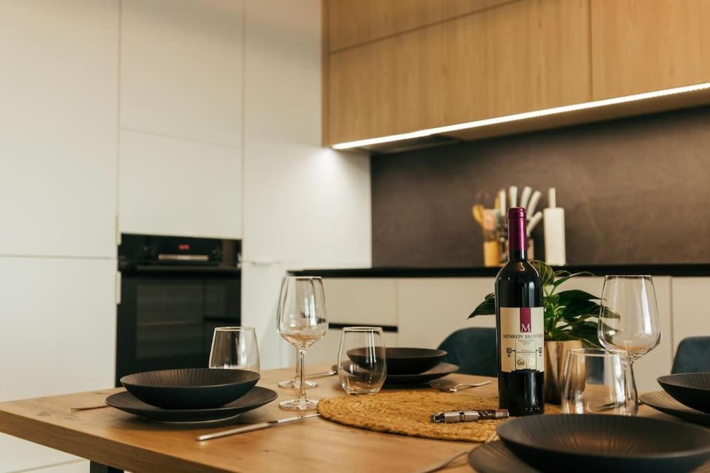 Luxury apartment in Central Park Burgas with amazing view + private parking space