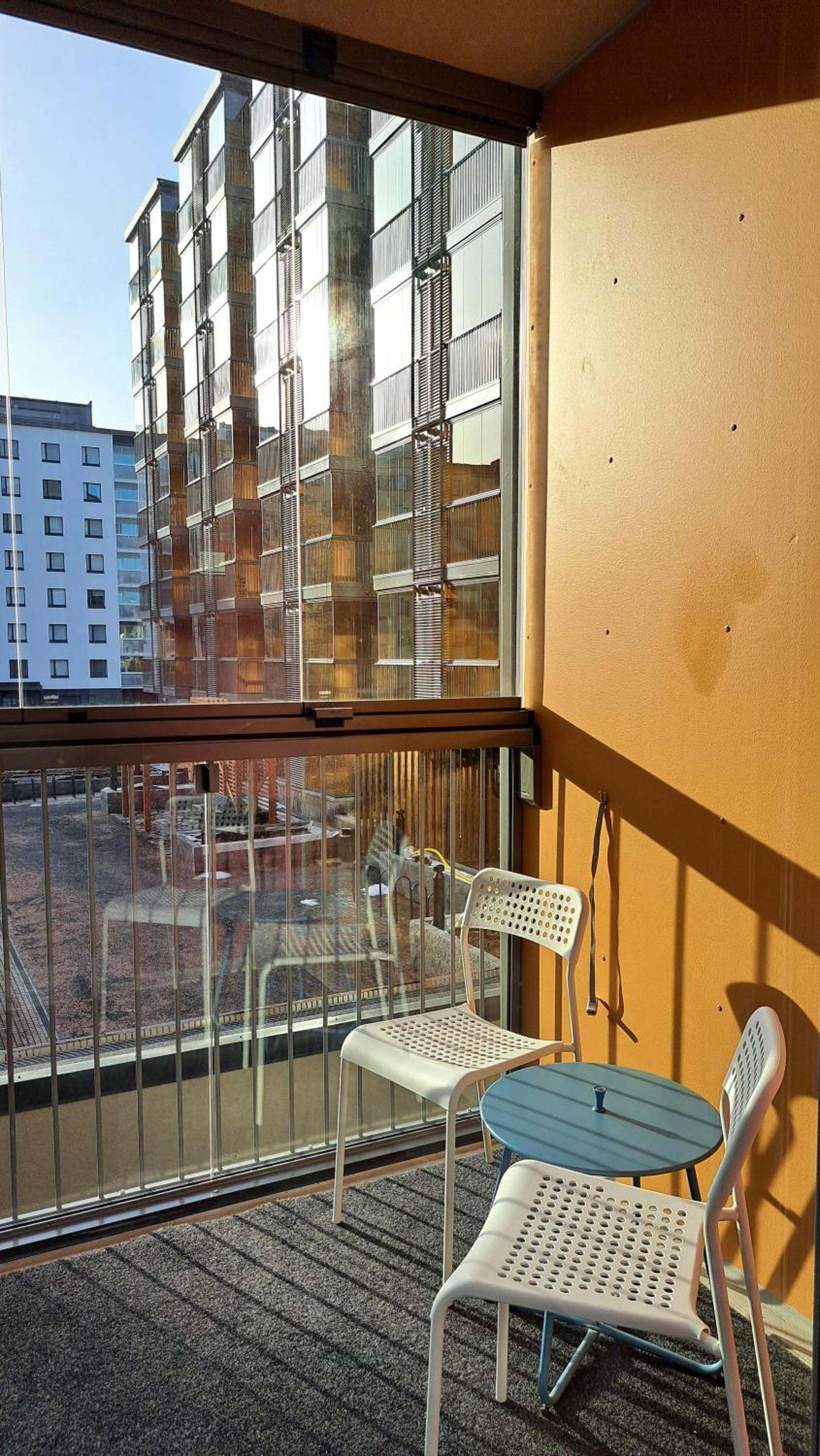 Kotimaailma Apartments, moderni saunallinen & parvekkeellinen kolmio, Tammela