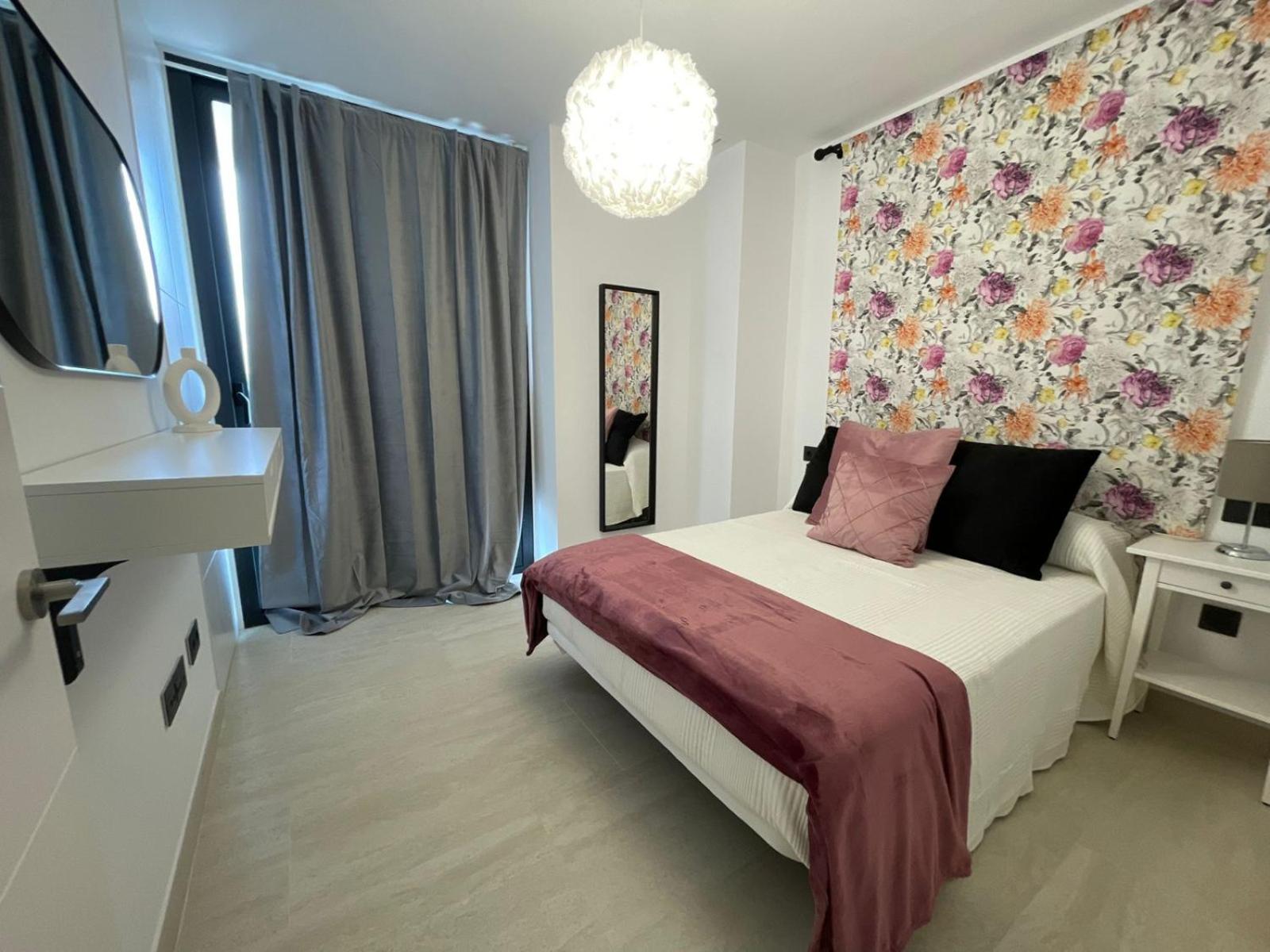 LHOME CÁDIZ