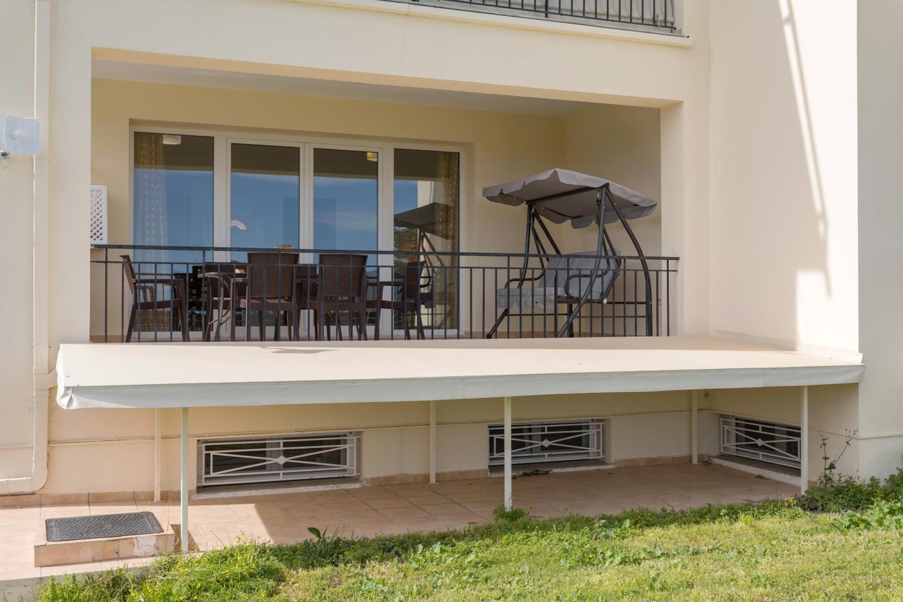 Altamira Holiday Apartment - 6 people, veranda with views view 5