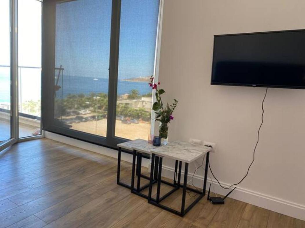 Beachfront Apartments- Horizon Residence