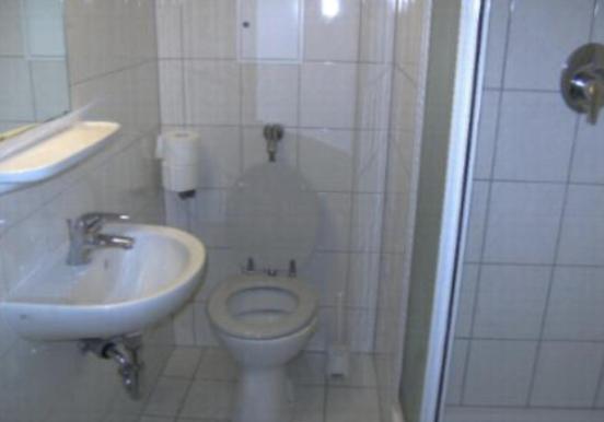 Central Studio Apartments - Property Image 4