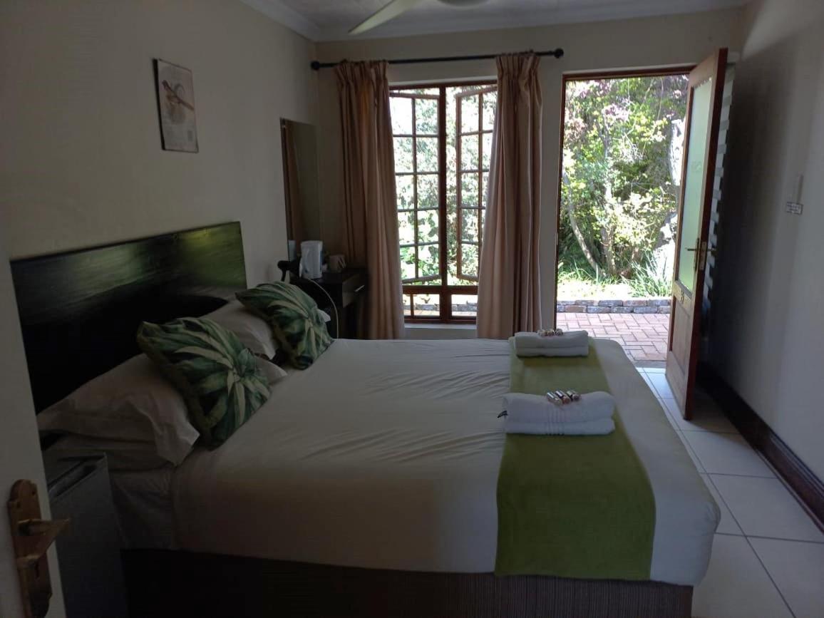 OR Tambo Guest House