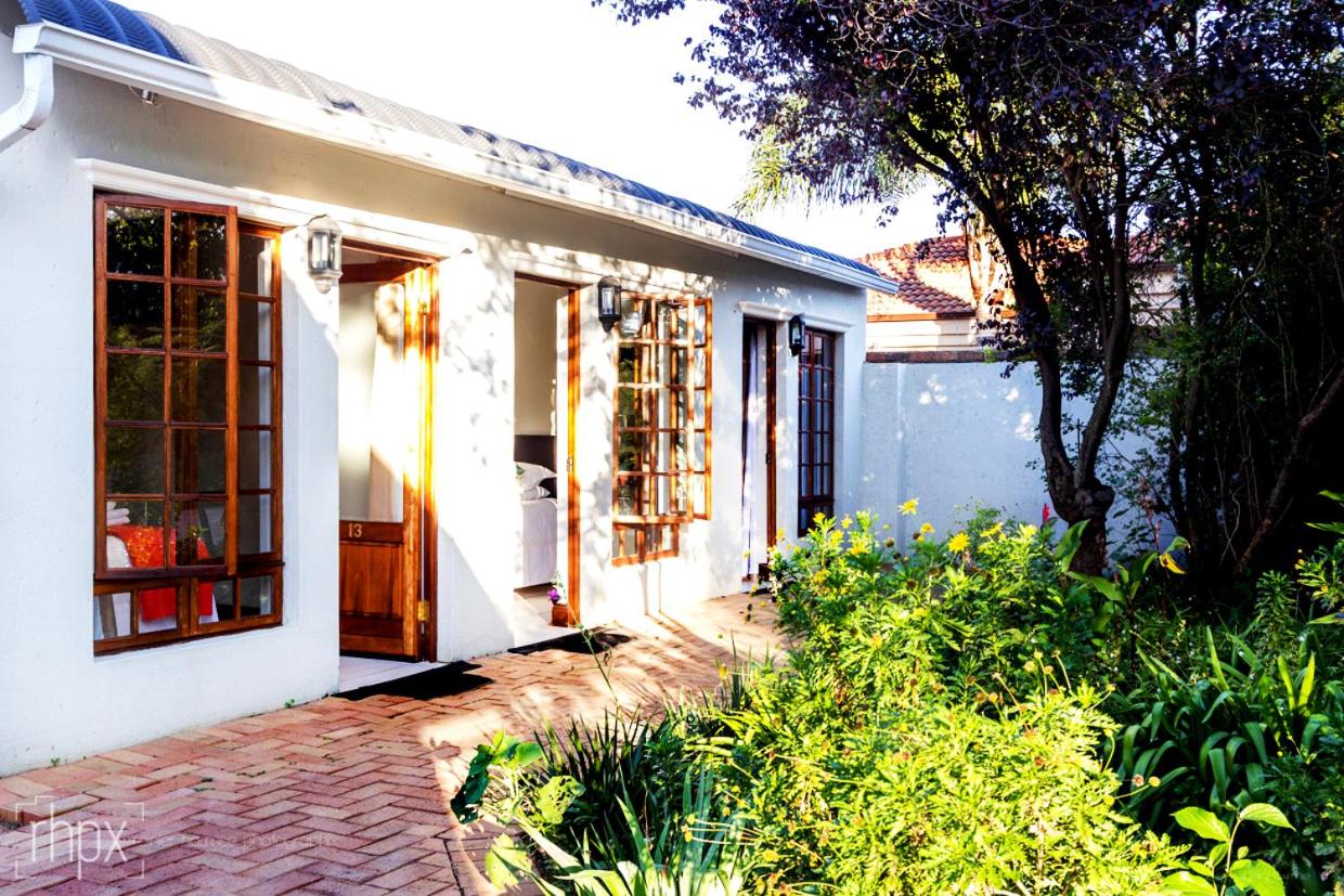 OR Tambo Guest House