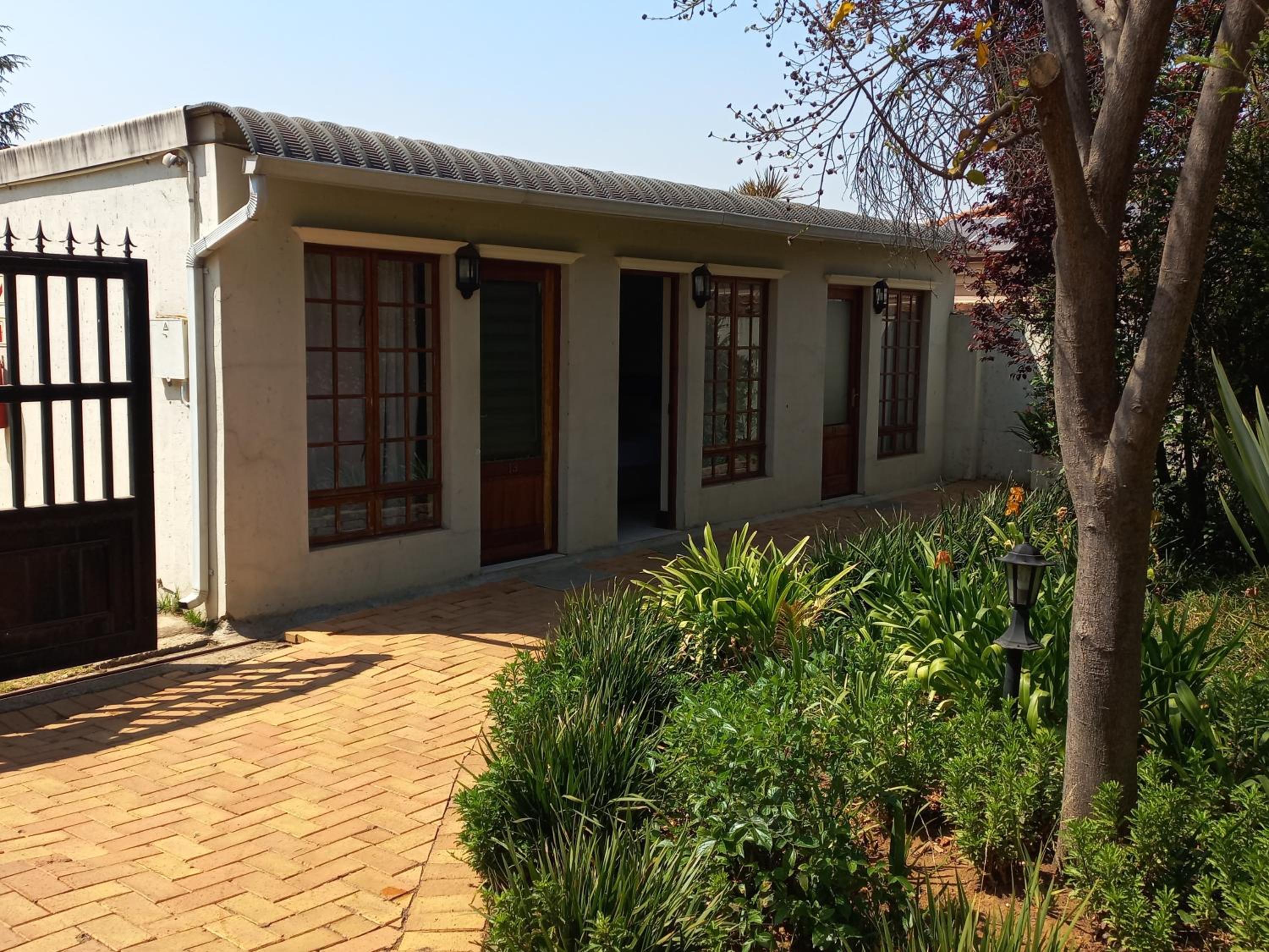 OR Tambo Guest House