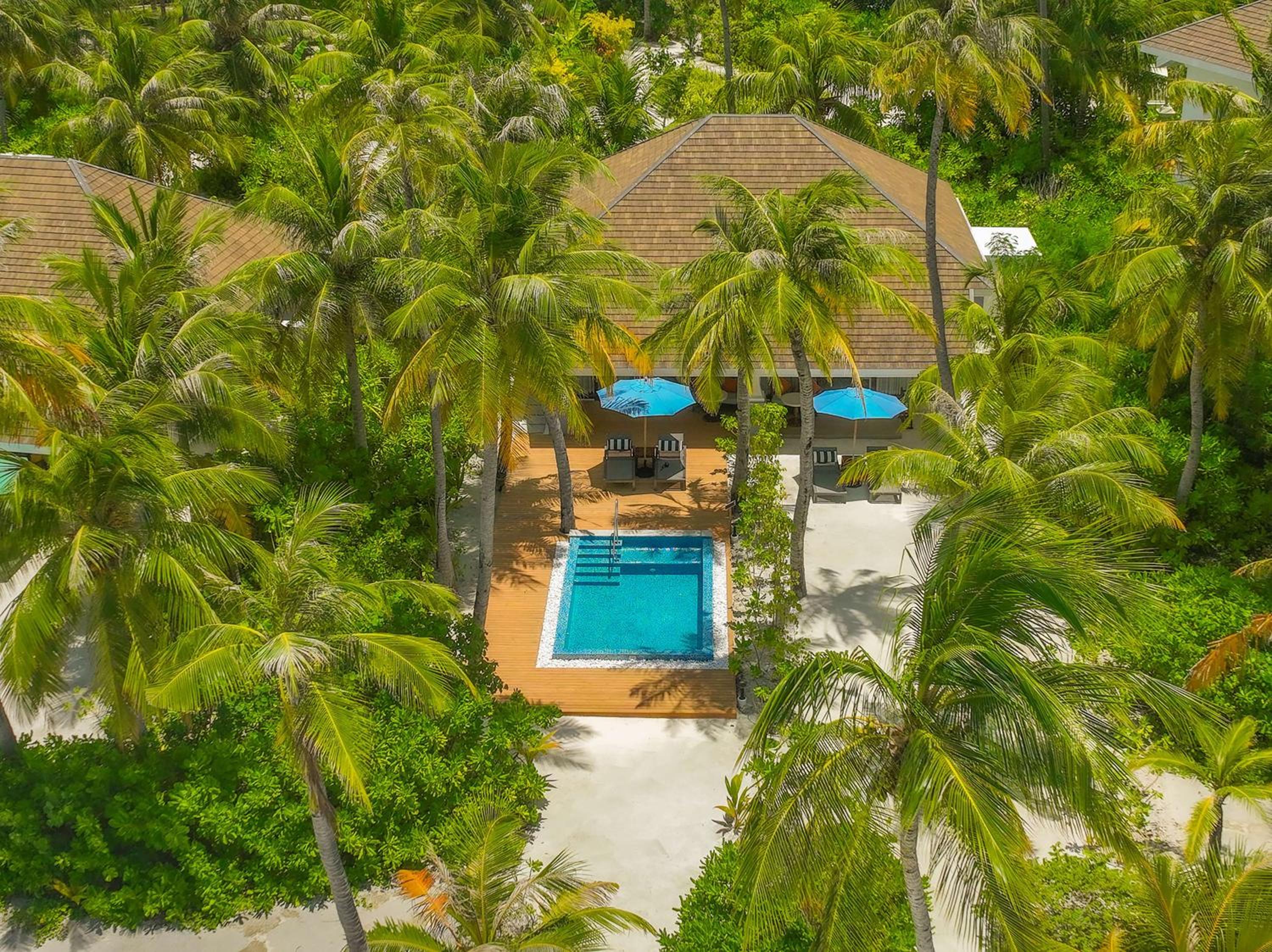 SAii Lagoon Maldives, Curio Collection By Hilton — 12