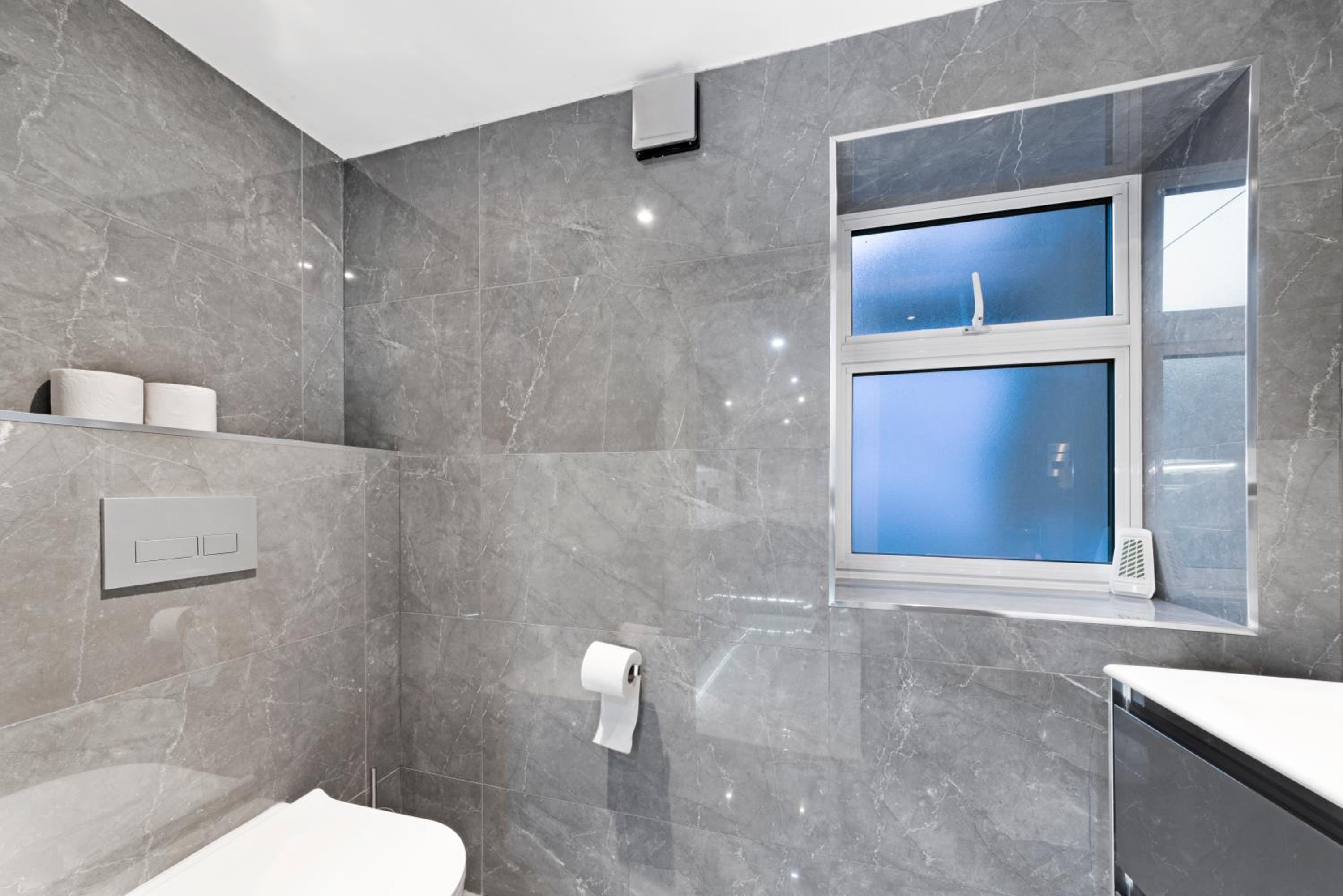 Luxury Covent Garden duplex top floors 1 bed 4pl