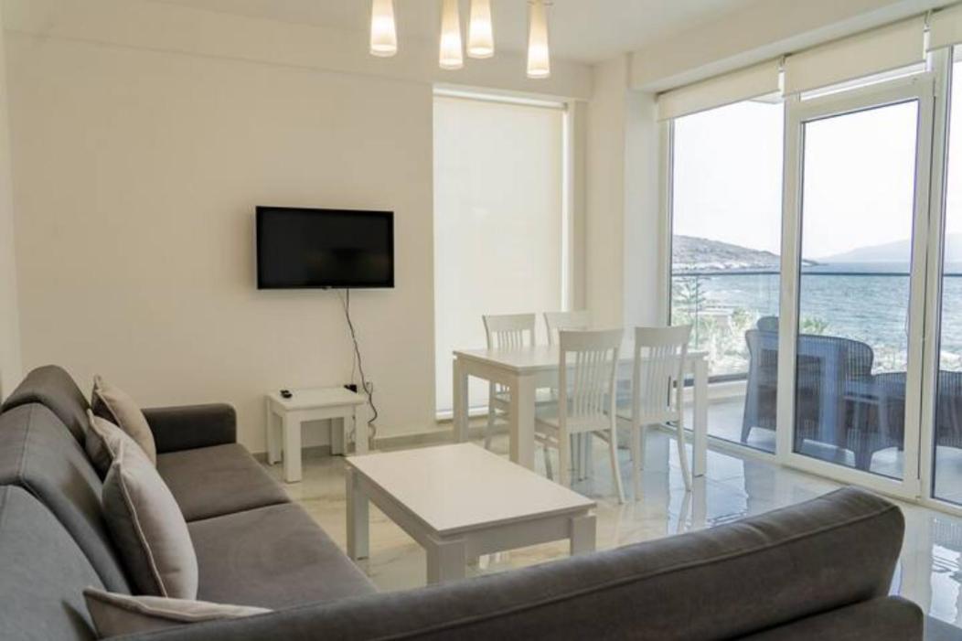 Beachfront Apartments- Horizon Residence