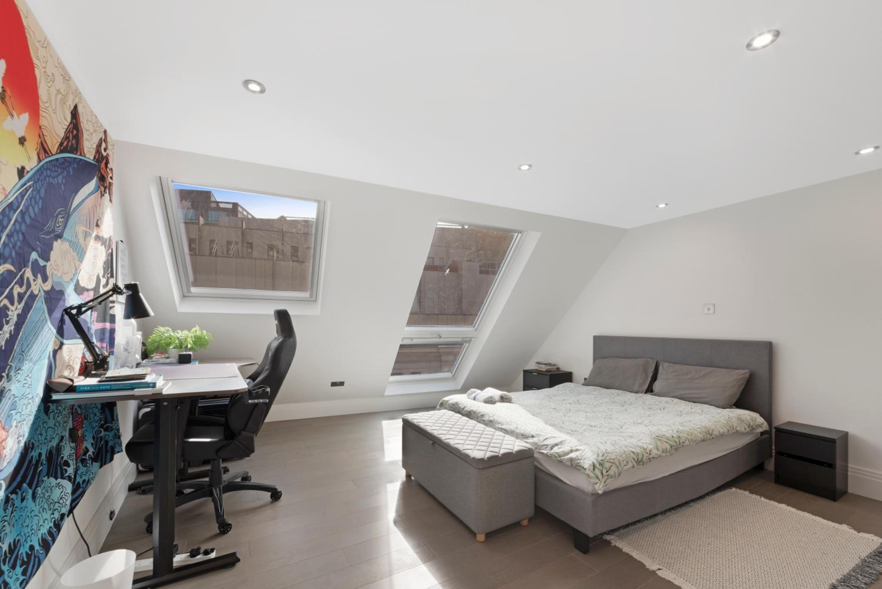Luxury Covent Garden duplex top floors 1 bed 4pl