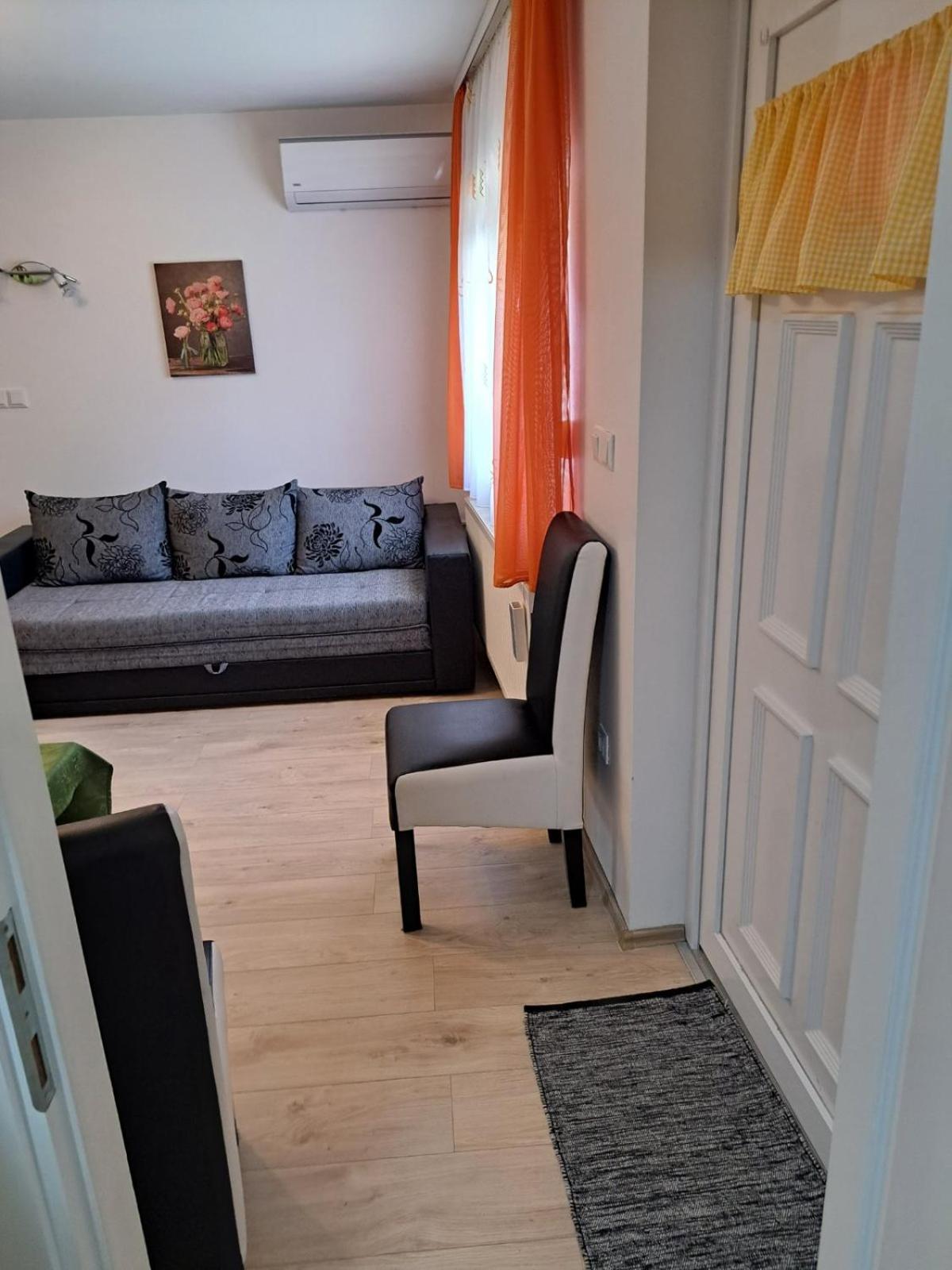 Apartman Bubi photo 3