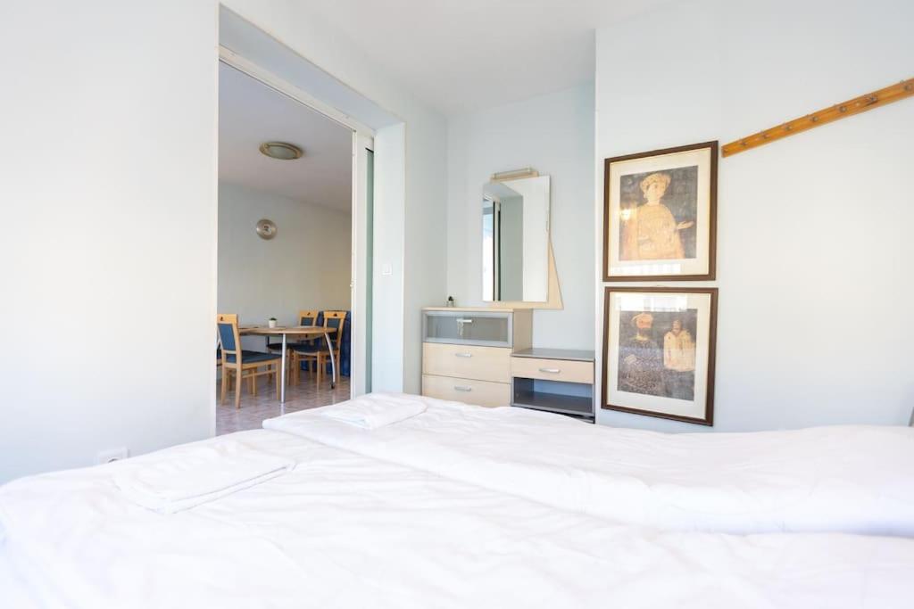 Sunny & Convenient on Dondoukov Blvd, 1 BDR Zaimov