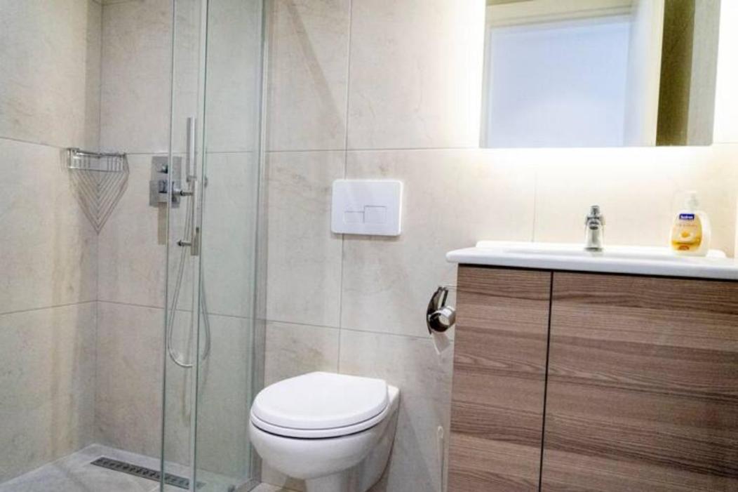 Beachfront Apartments- Horizon Residence